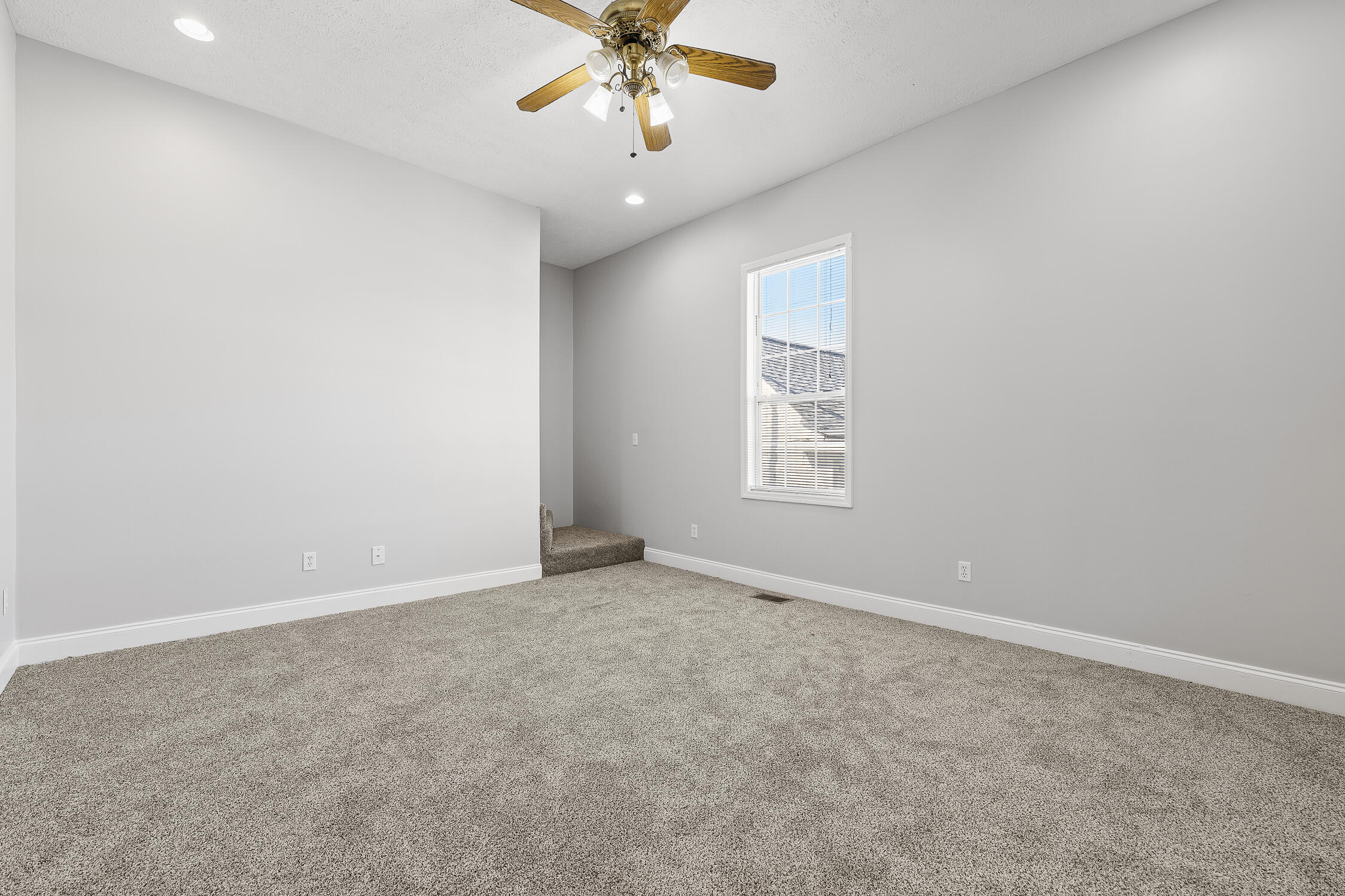 306 E Gordon Ave