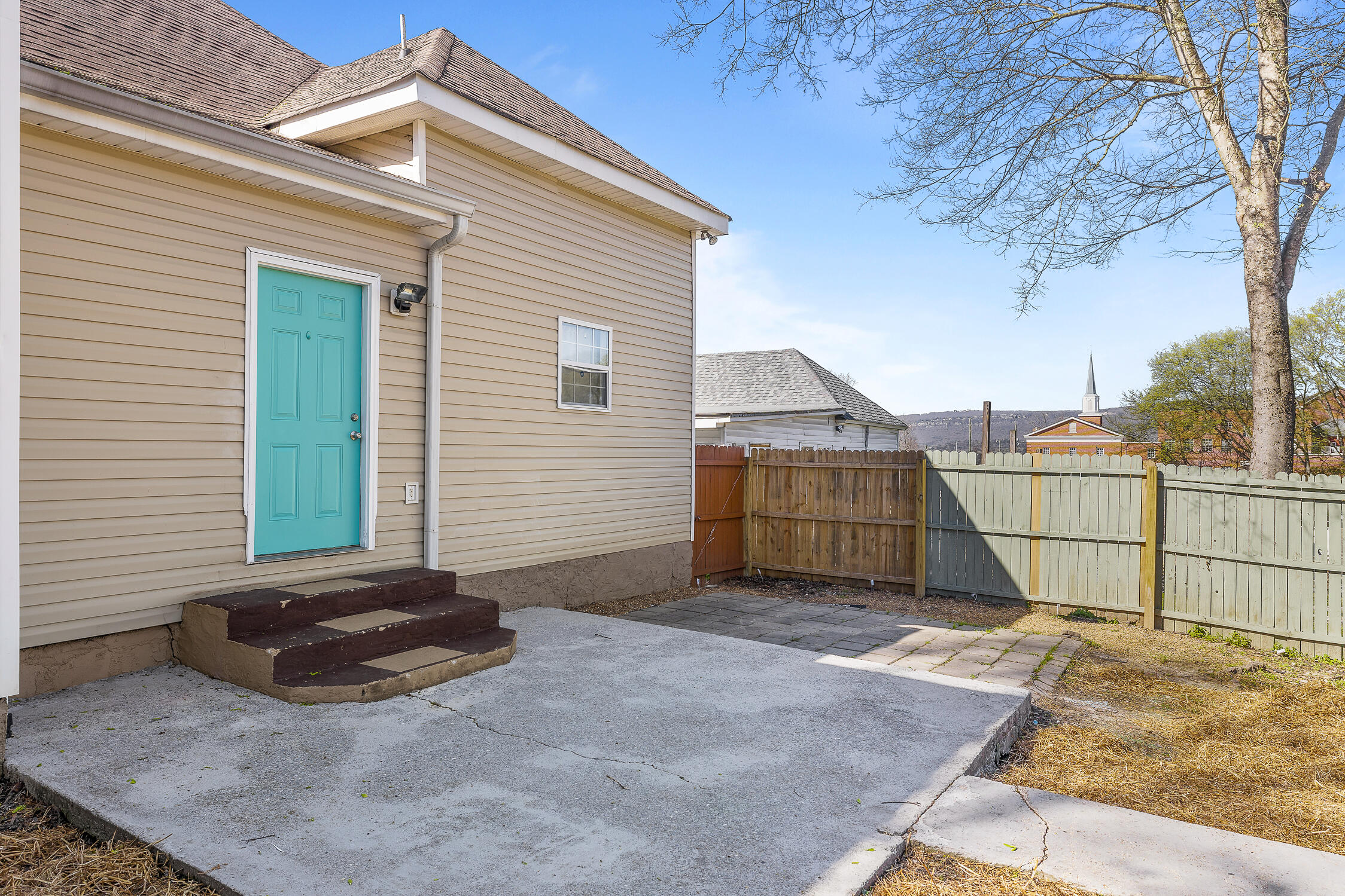 306 E Gordon Ave