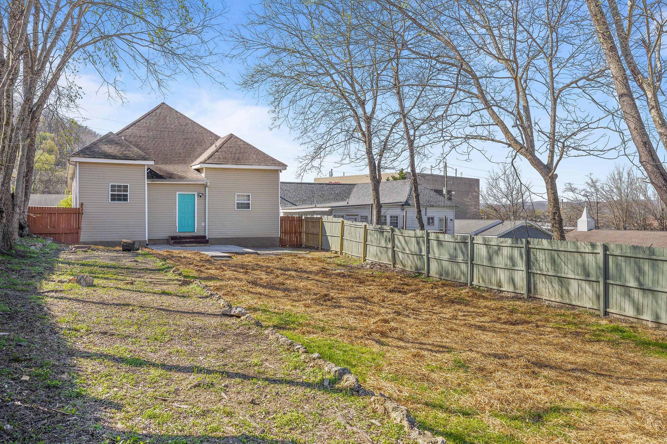 306 E Gordon Ave