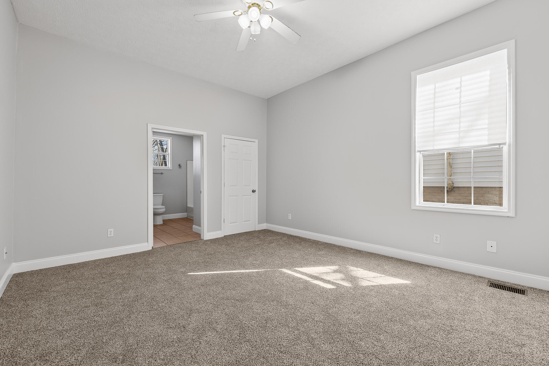 306 E Gordon Ave