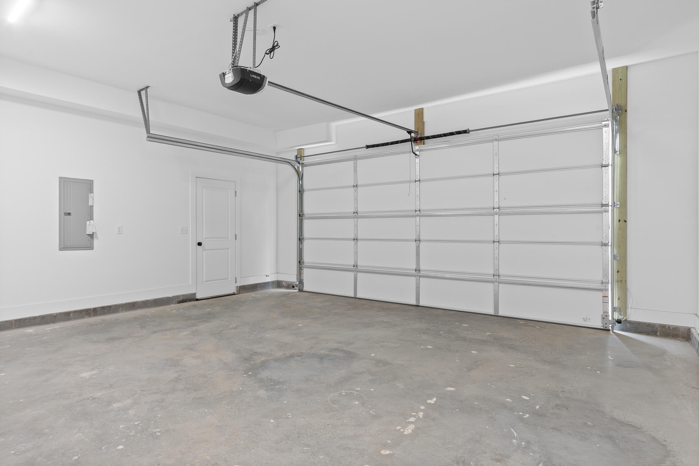 3319 Aberdeen Row