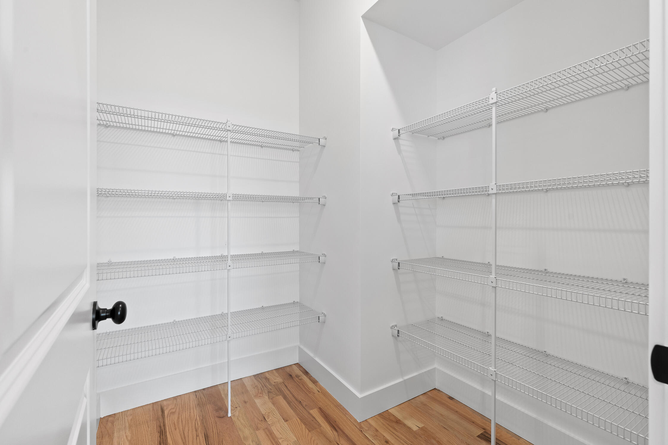 3319 Aberdeen Row