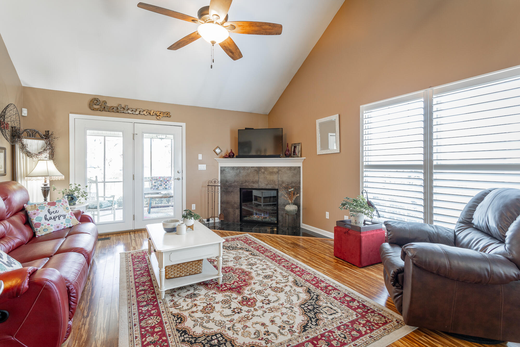 2421 Royal Fern Tr