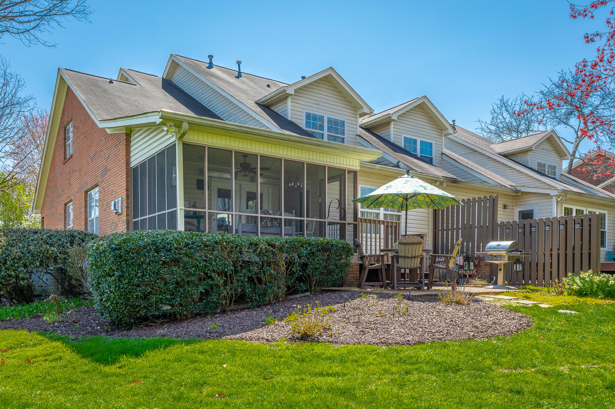 2421 Royal Fern Tr