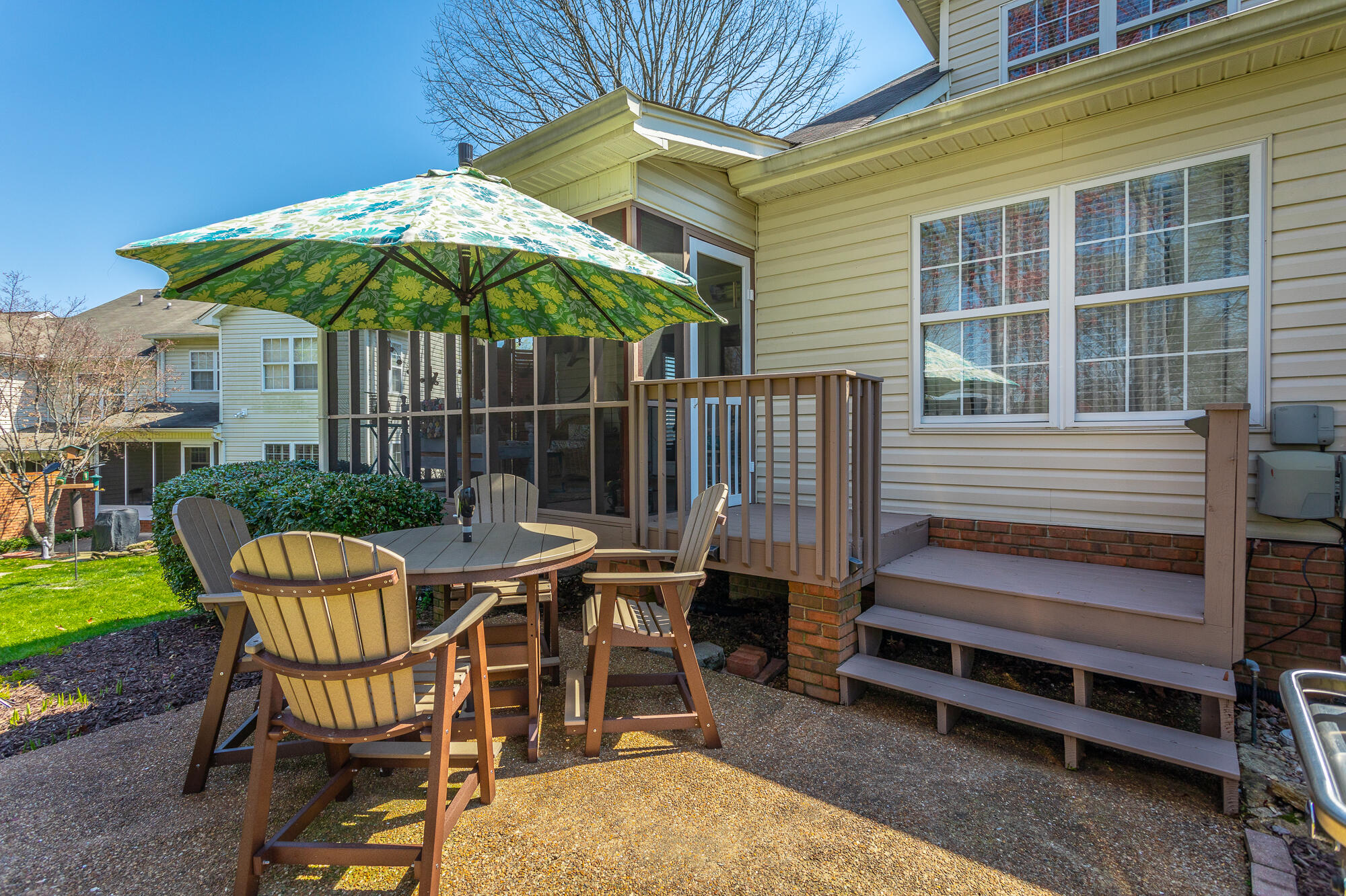 2421 Royal Fern Tr