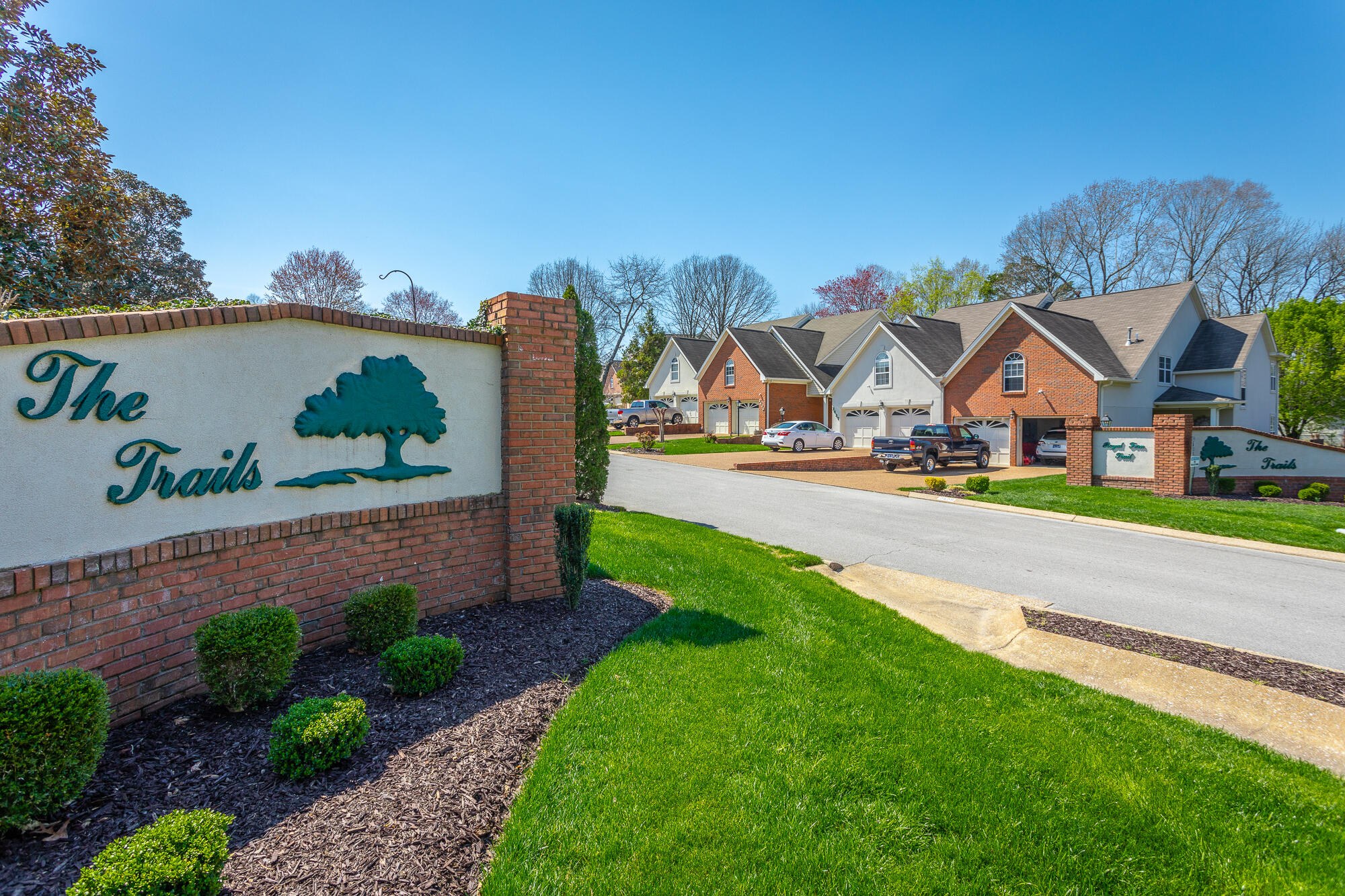 2421 Royal Fern Tr