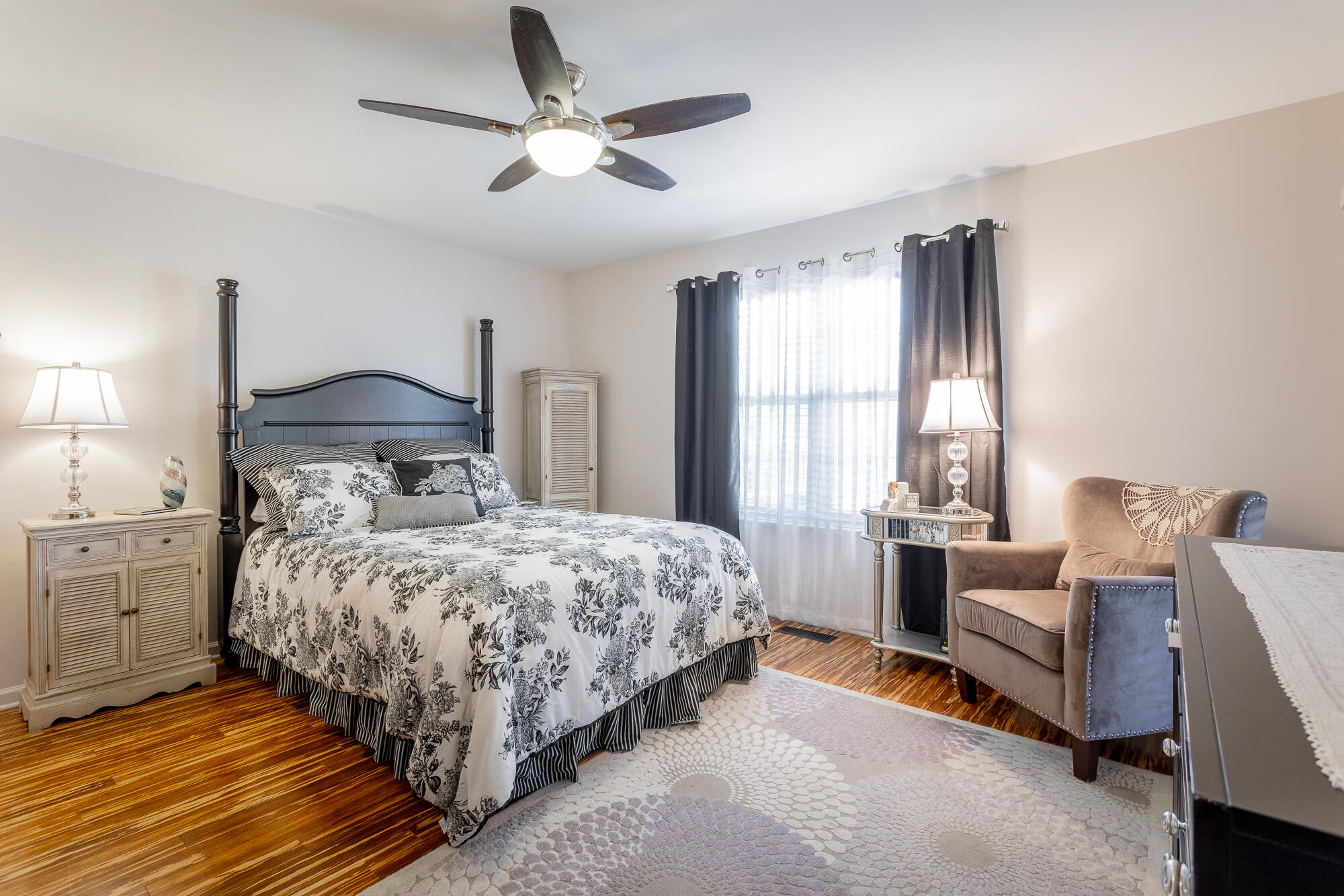 2421 Royal Fern Tr