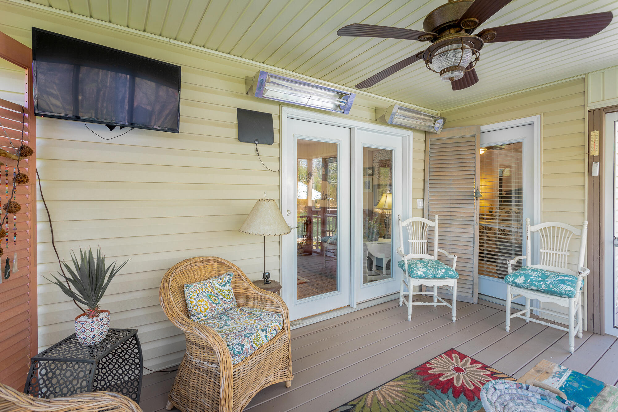 2421 Royal Fern Tr