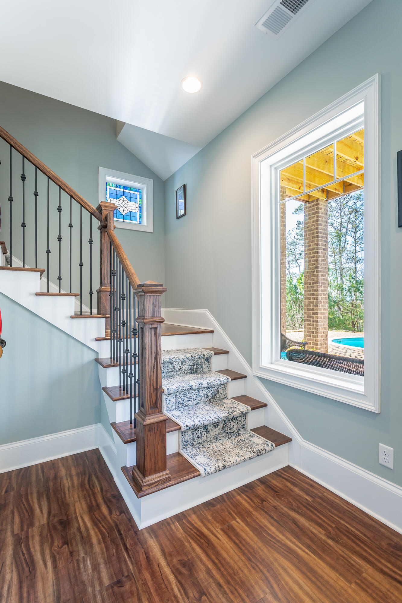 165 Overlook Dr