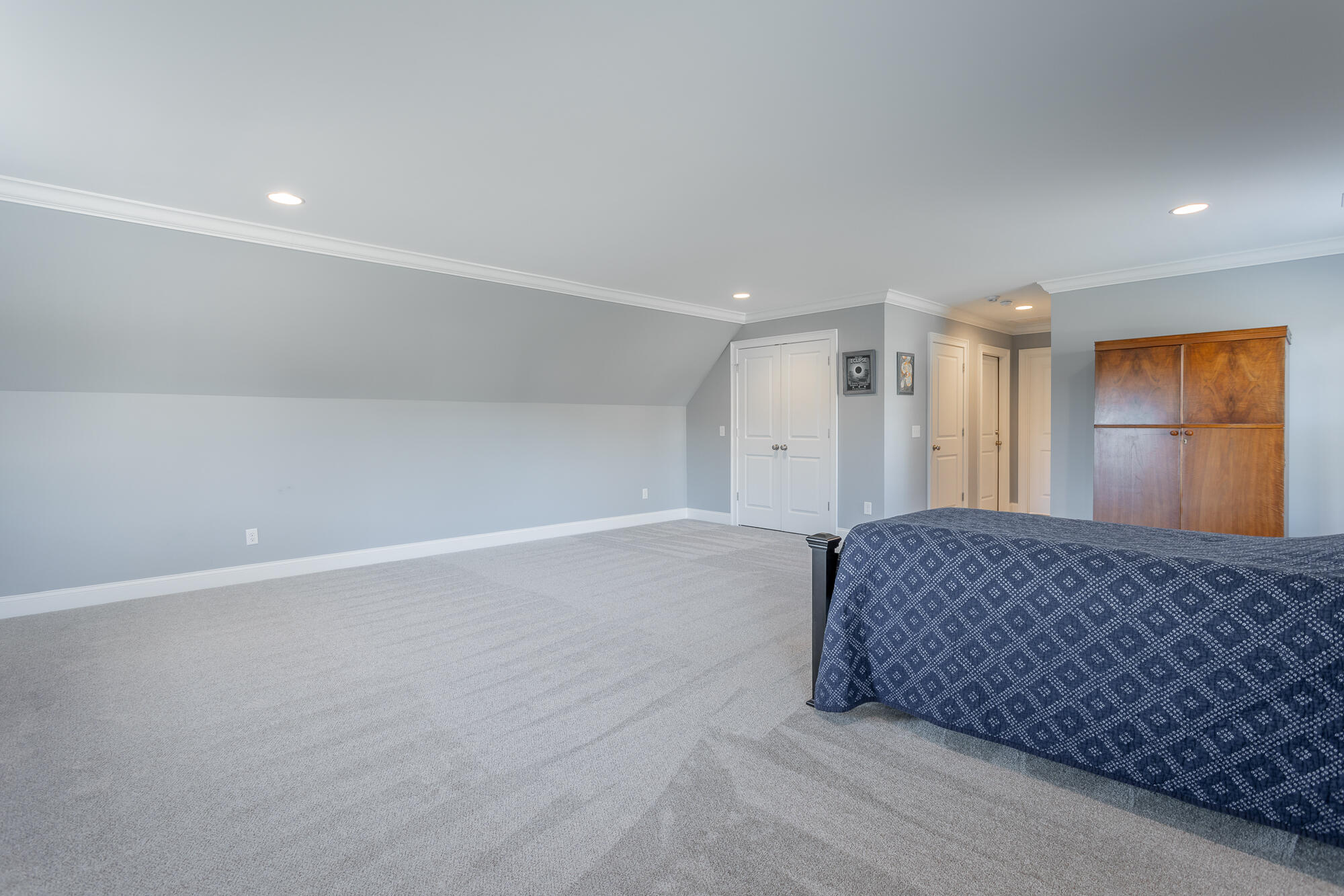 165 Overlook Dr