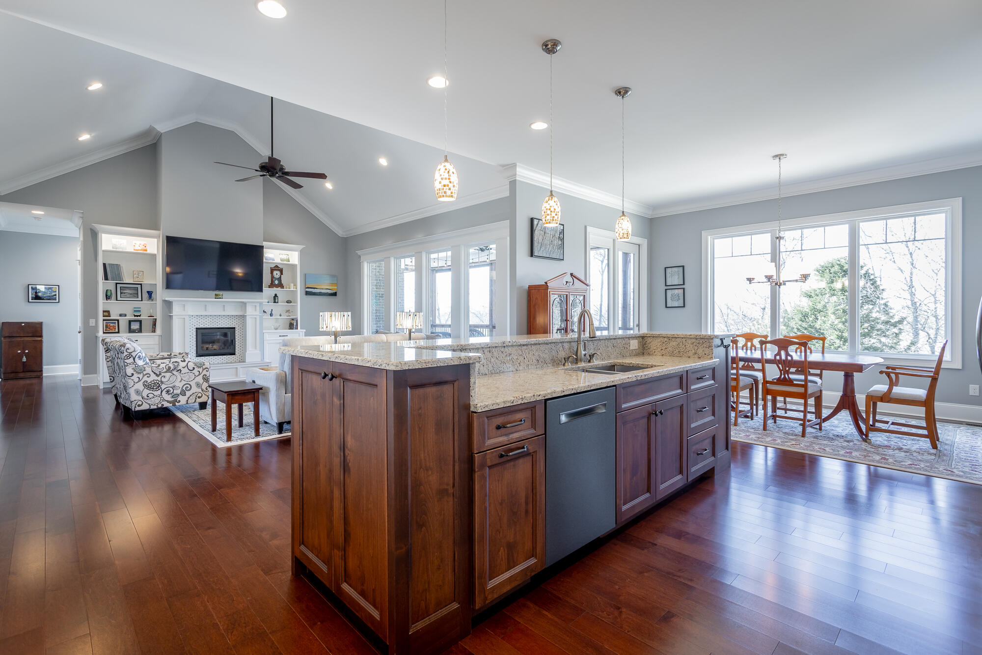 165 Overlook Dr