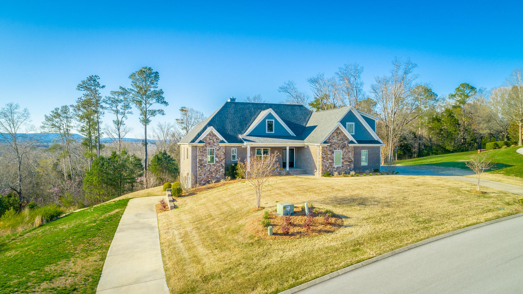 165 Overlook Dr