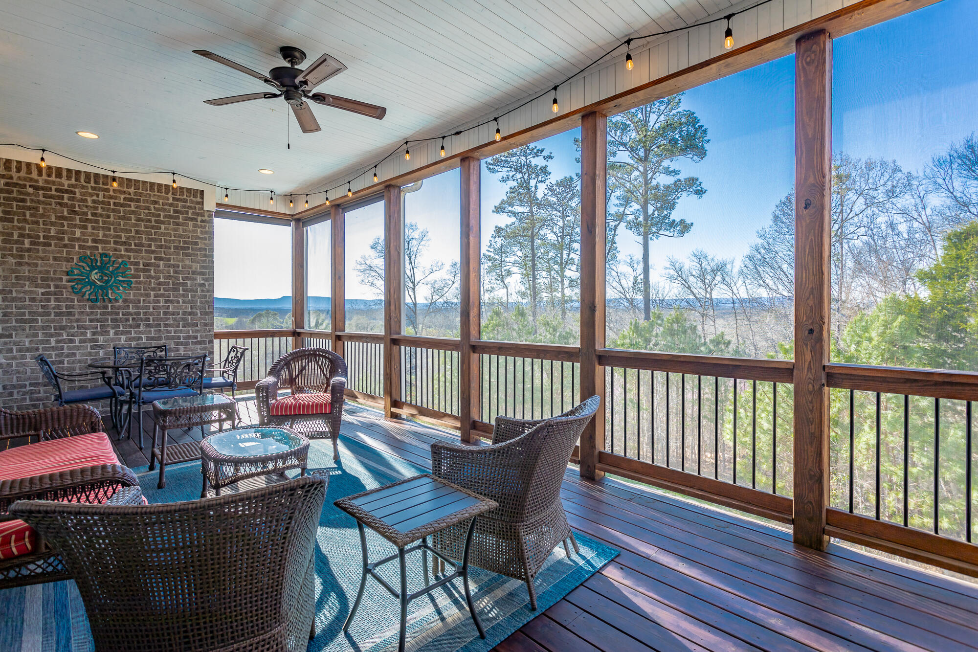 165 Overlook Dr