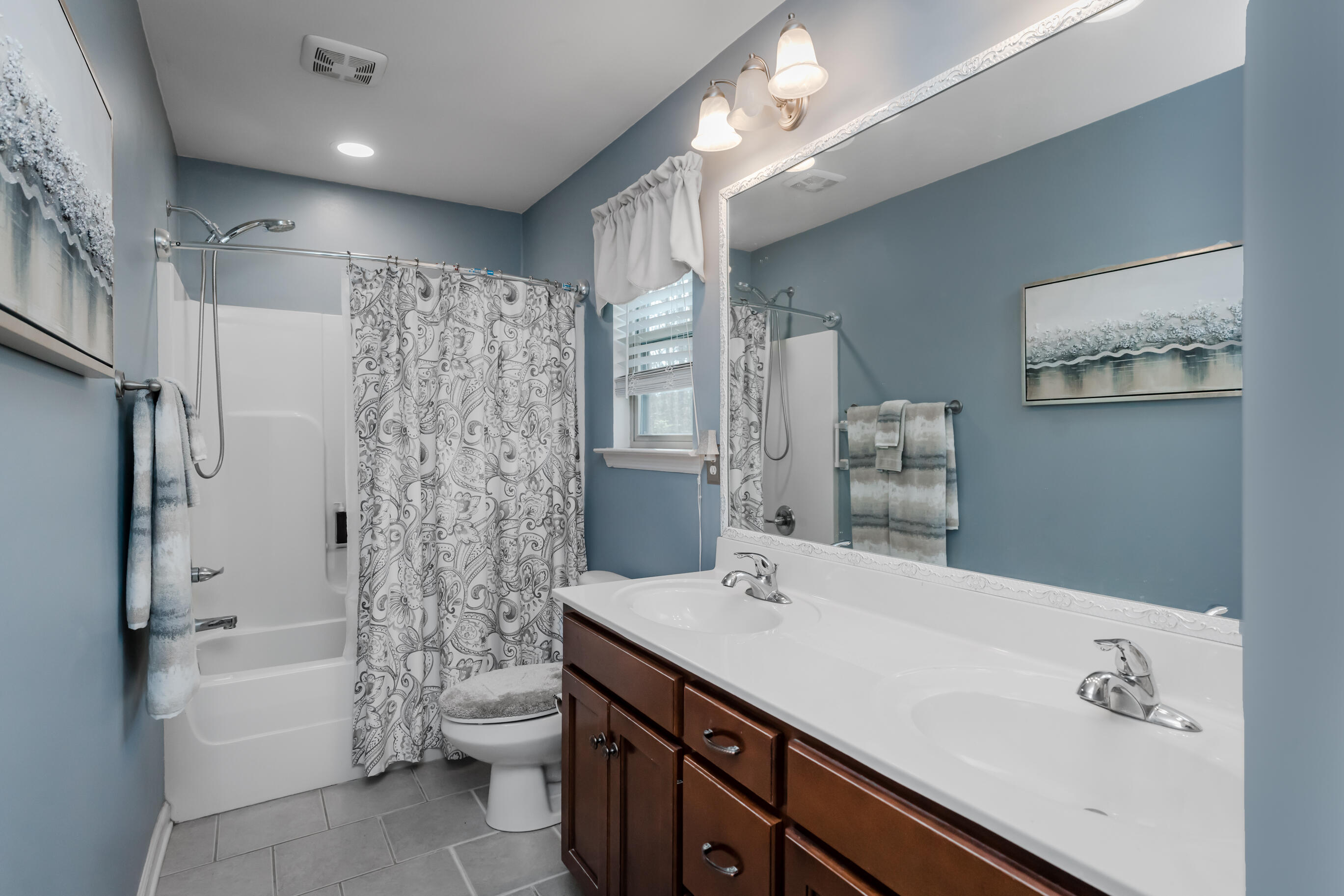 7097 Maple Leaf Lane