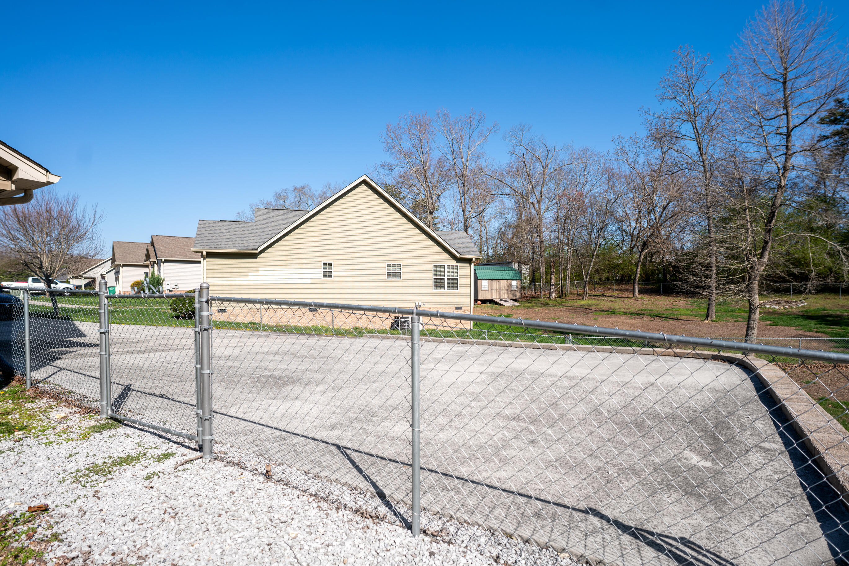 7097 Maple Leaf Lane