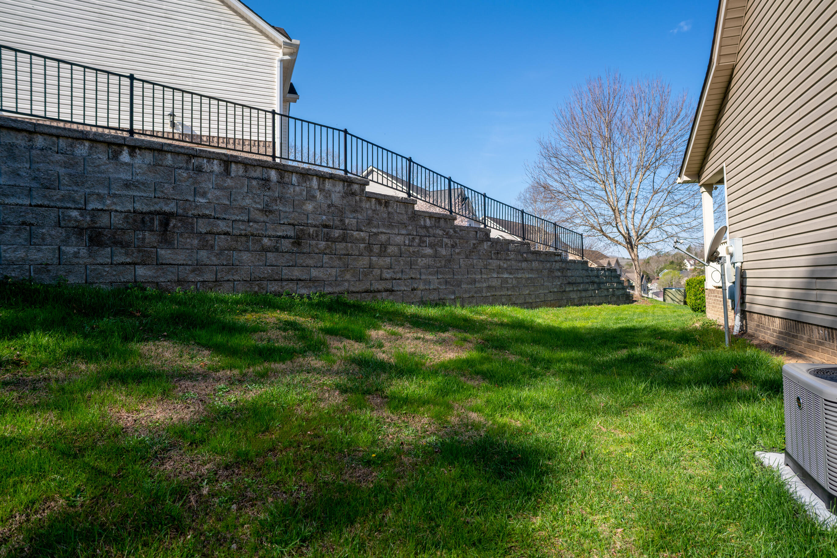 7097 Maple Leaf Lane