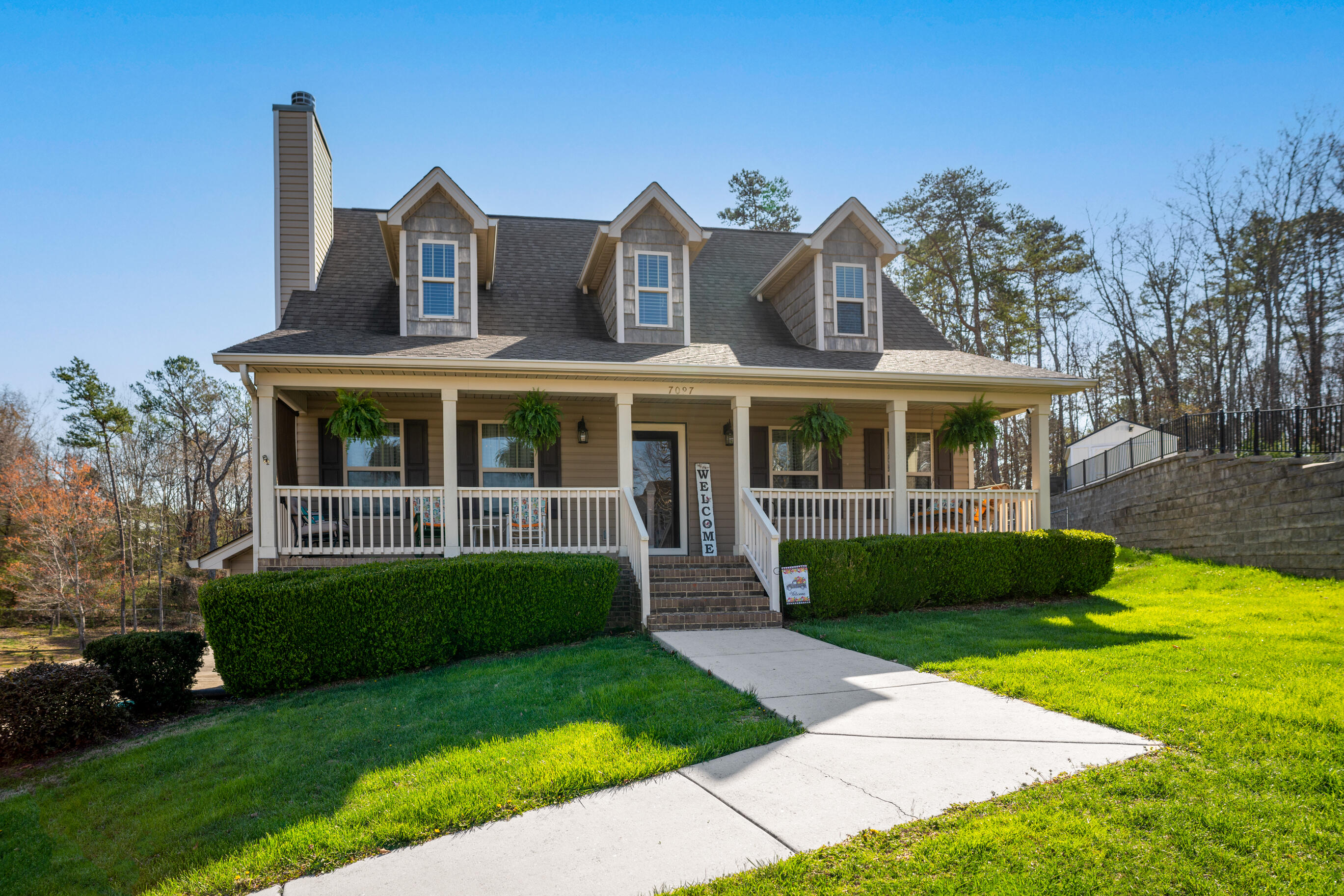 7097 Maple Leaf Lane