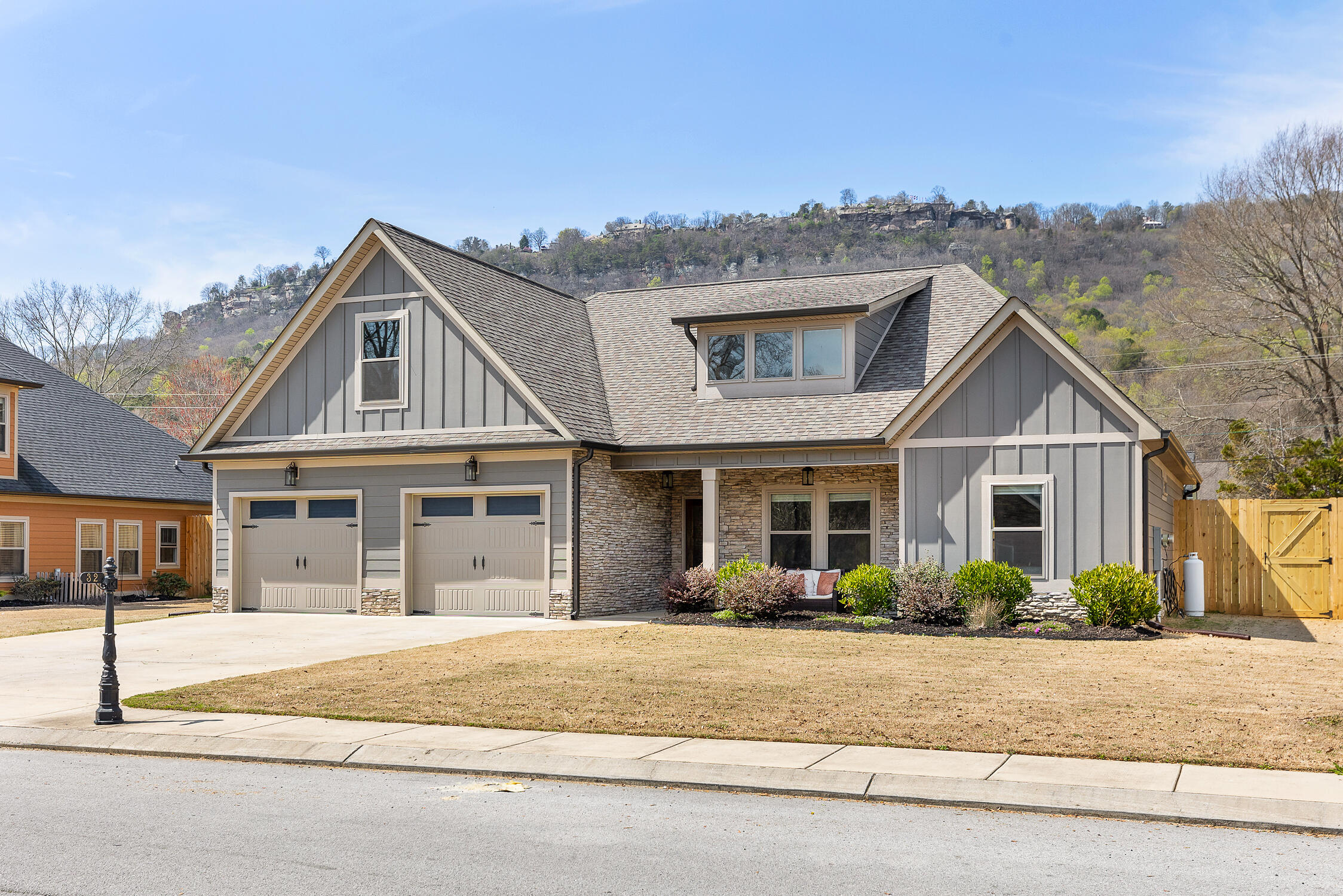 32 Idlerock Drive