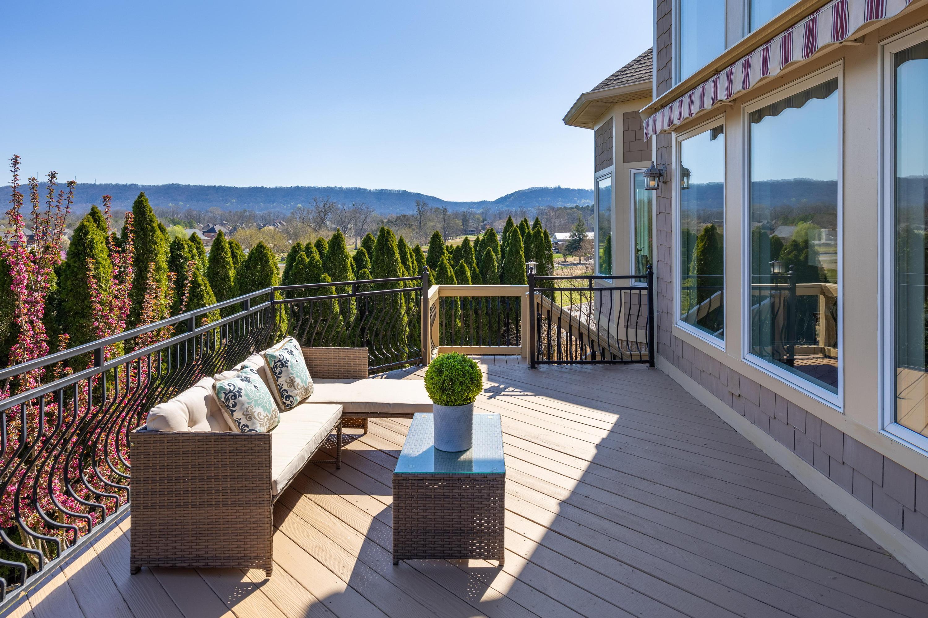 7497 Splendid View Drive