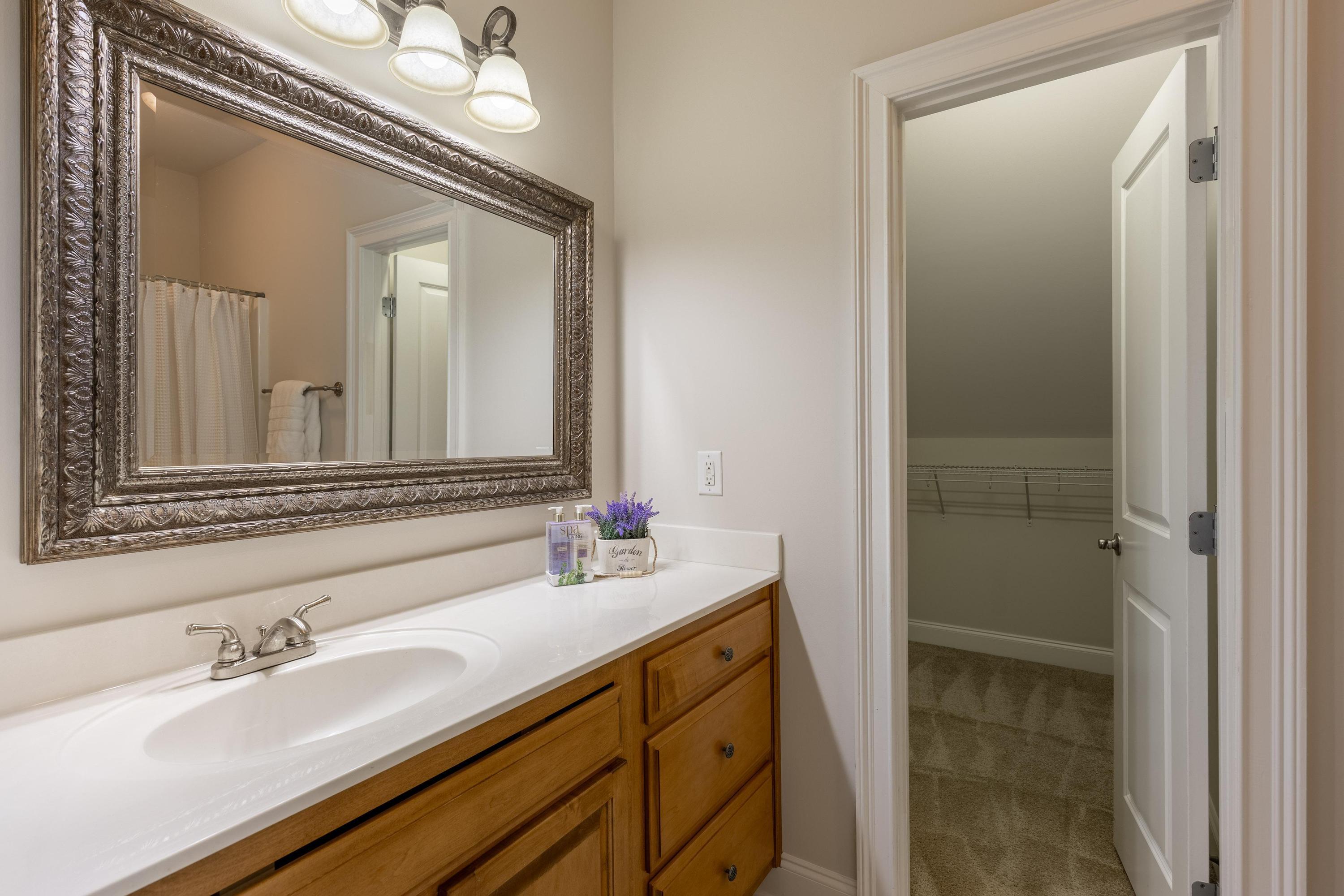 7497 Splendid View Drive