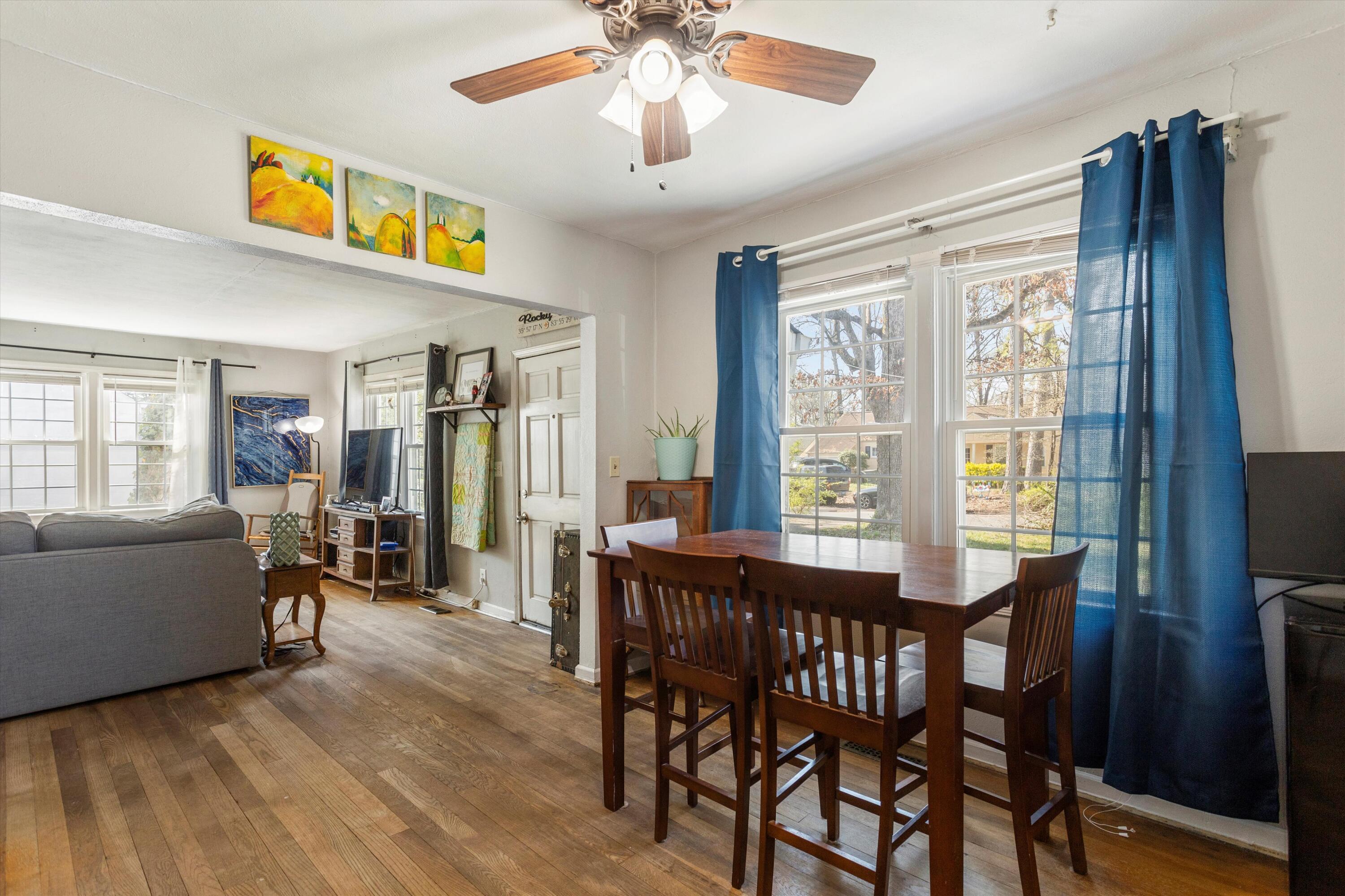 4707 Colonial Dr