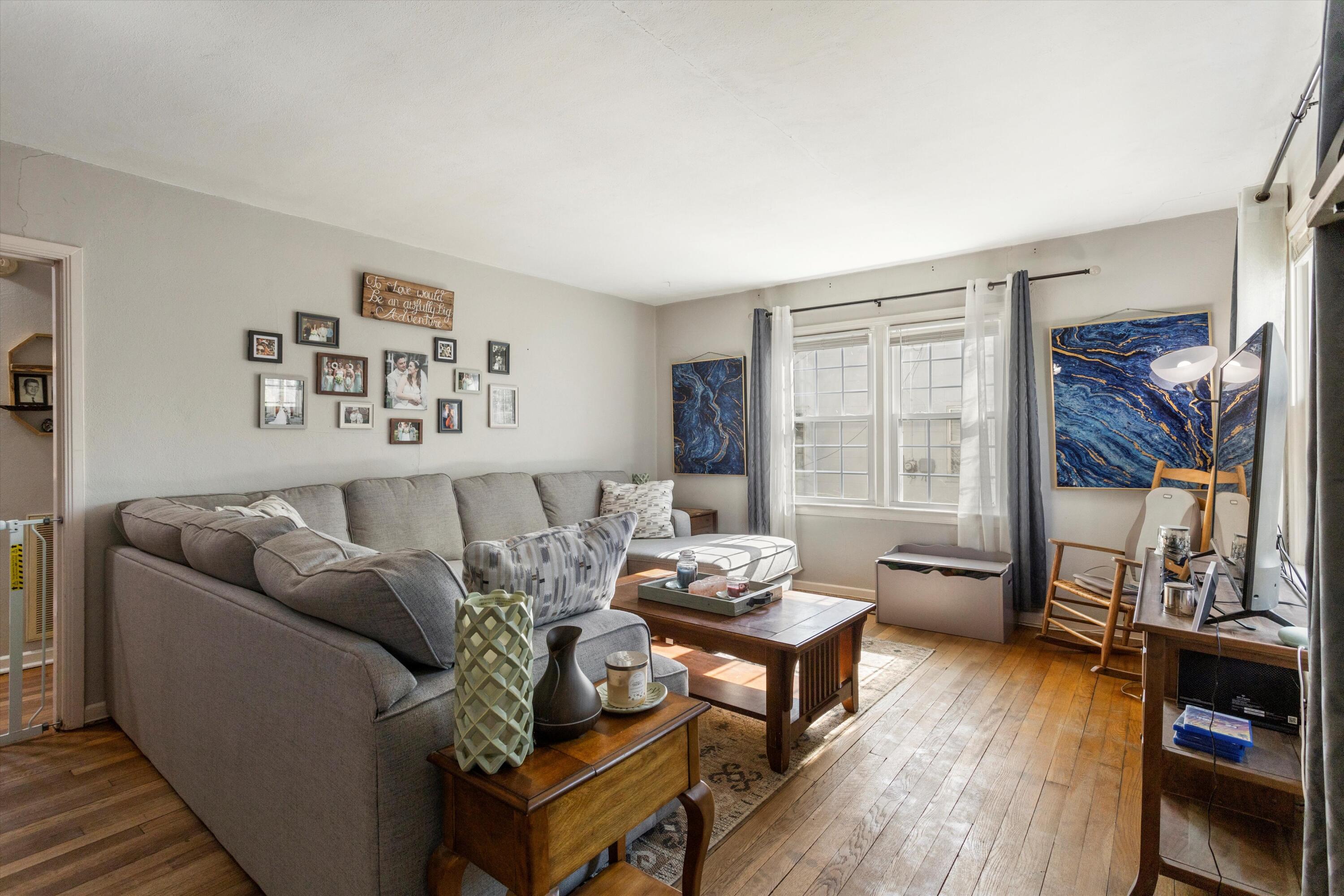 4707 Colonial Dr