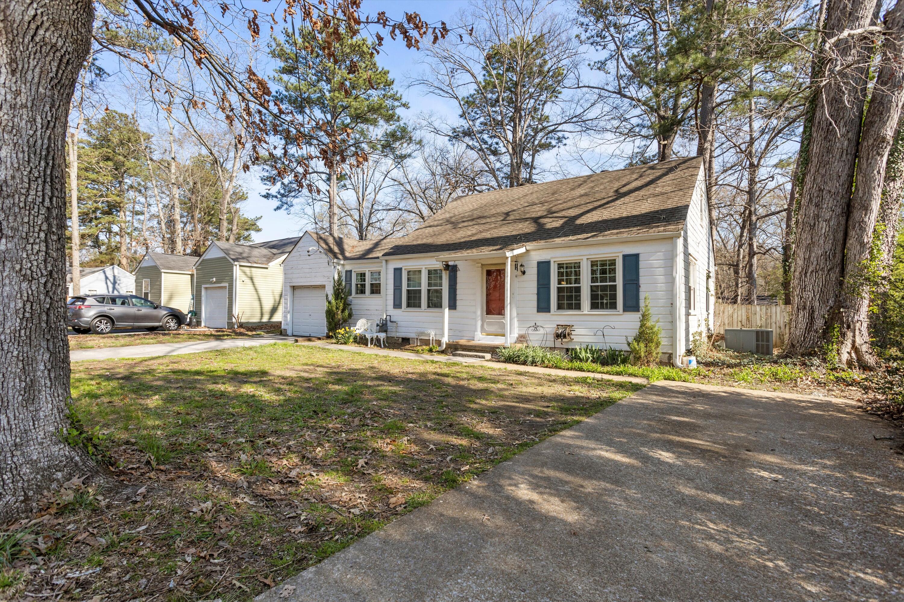 4707 Colonial Dr