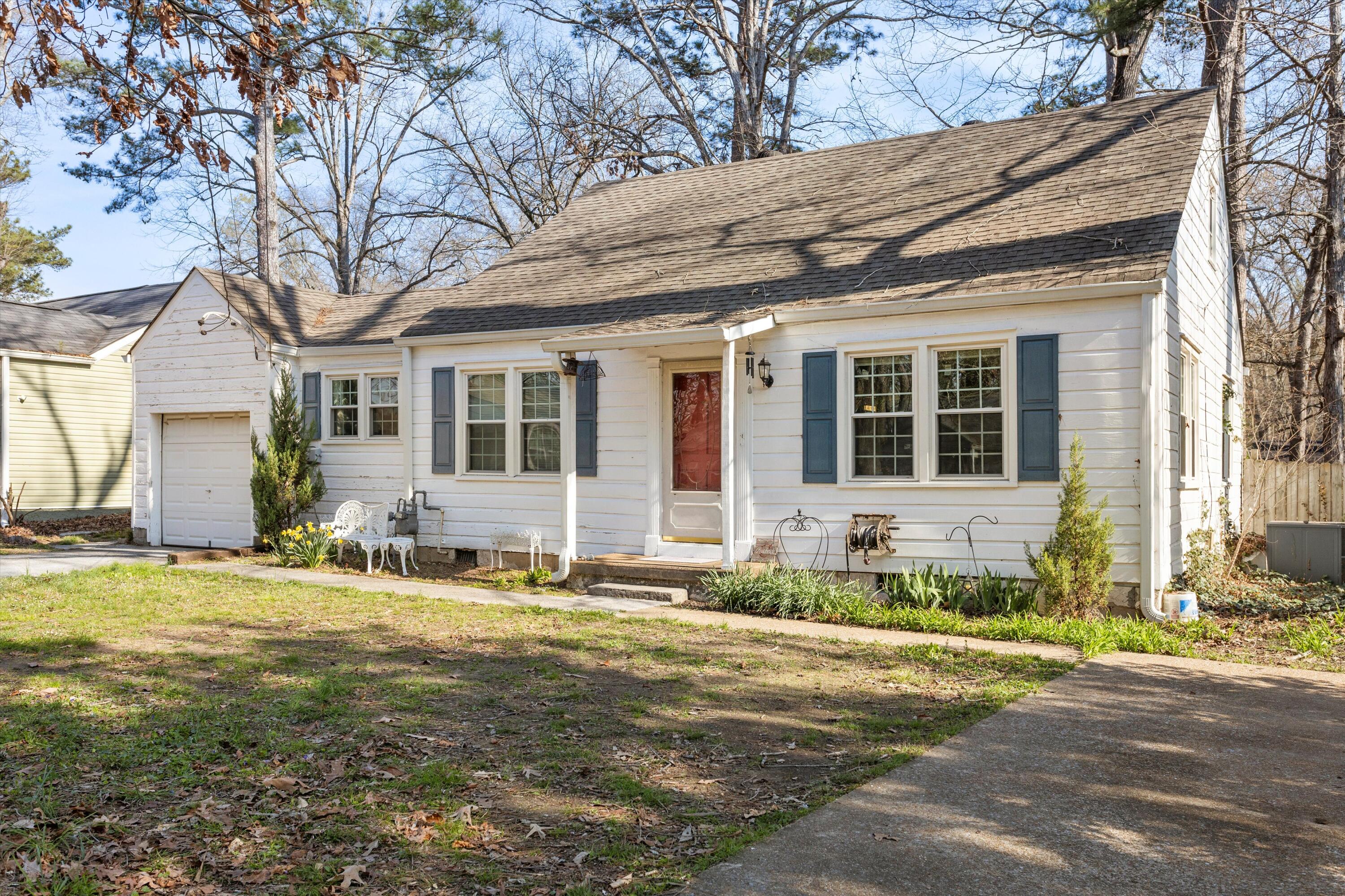 4707 Colonial Dr