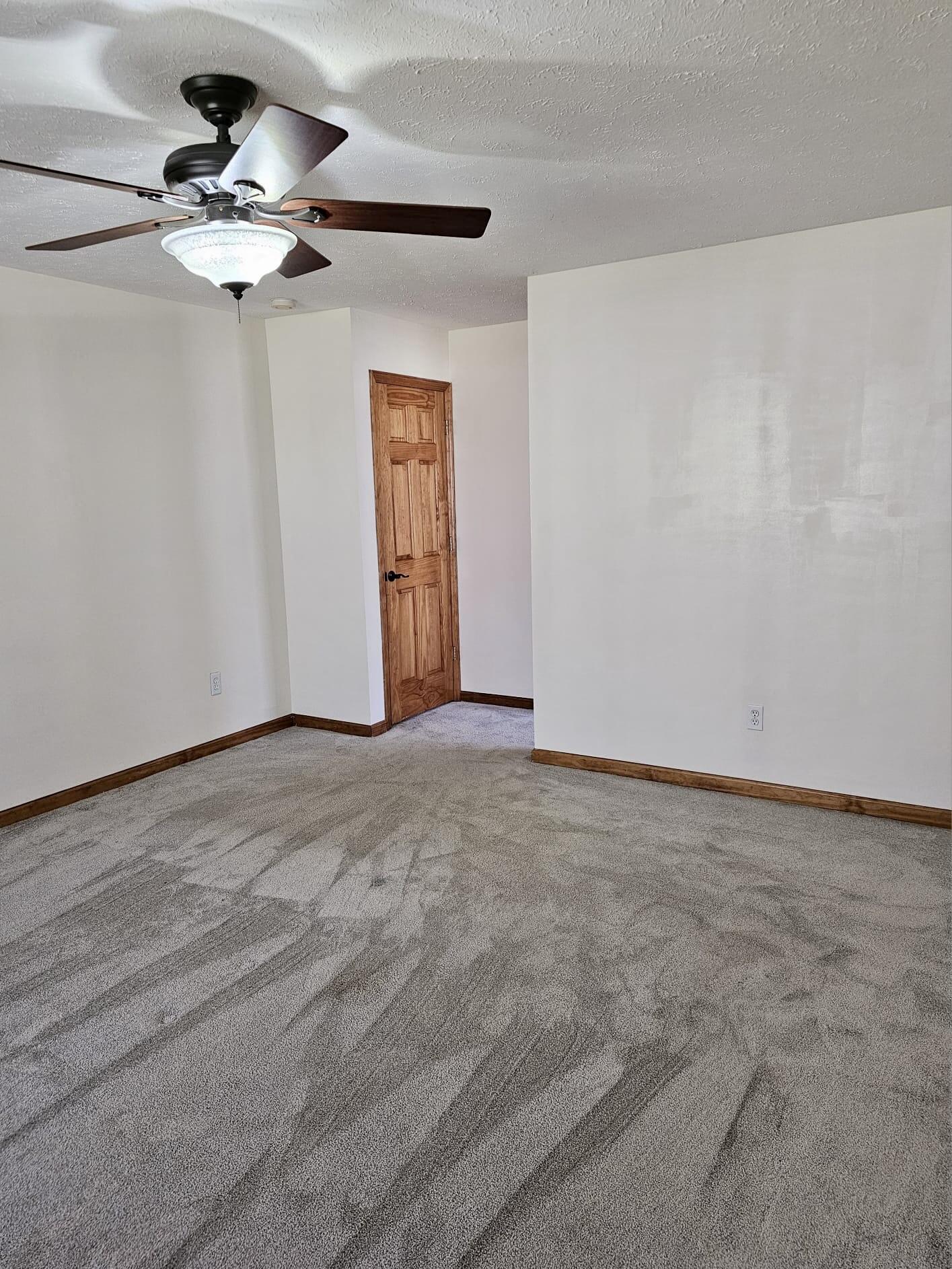 77 Fawn Ln