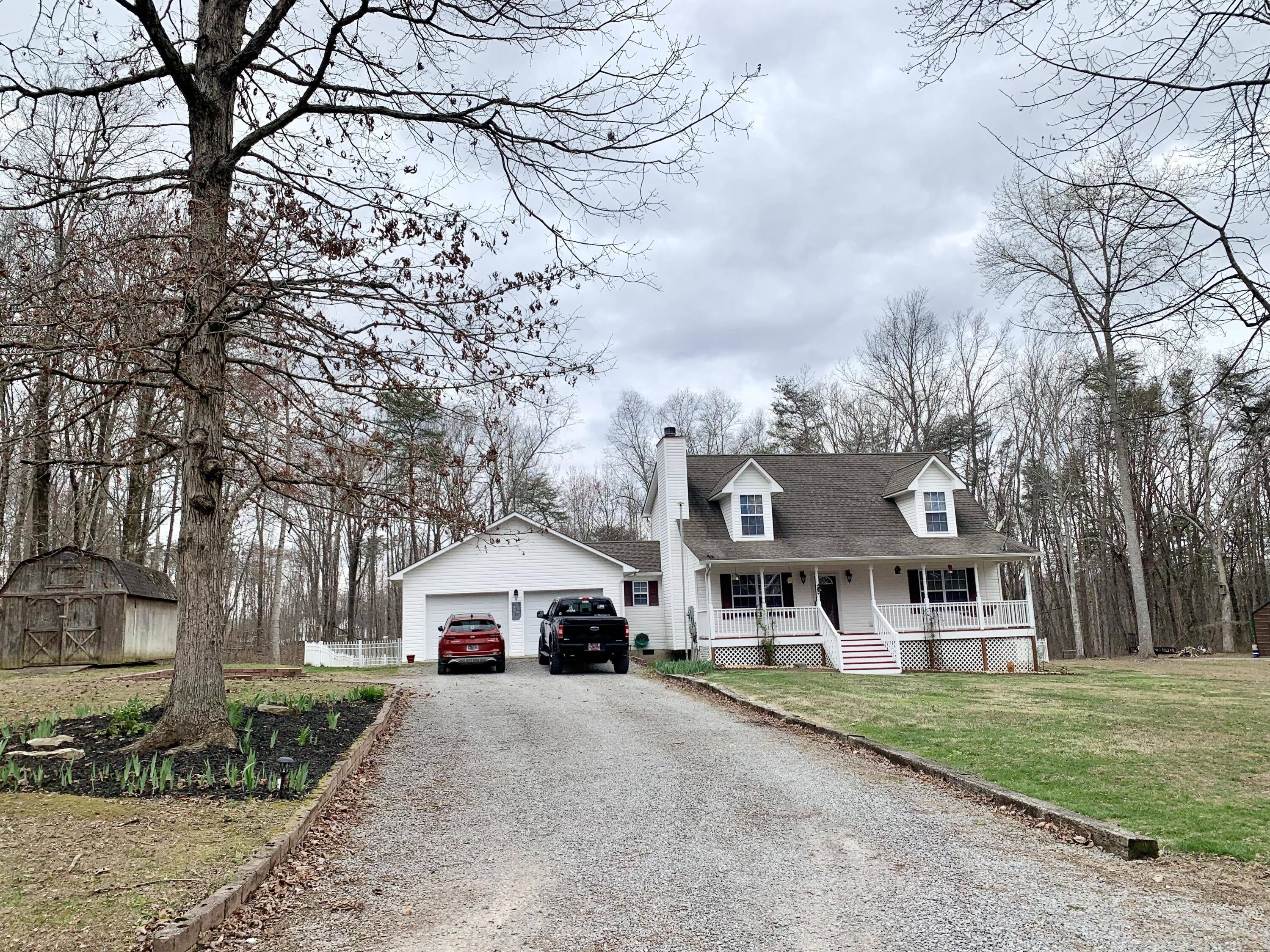 77 Fawn Ln