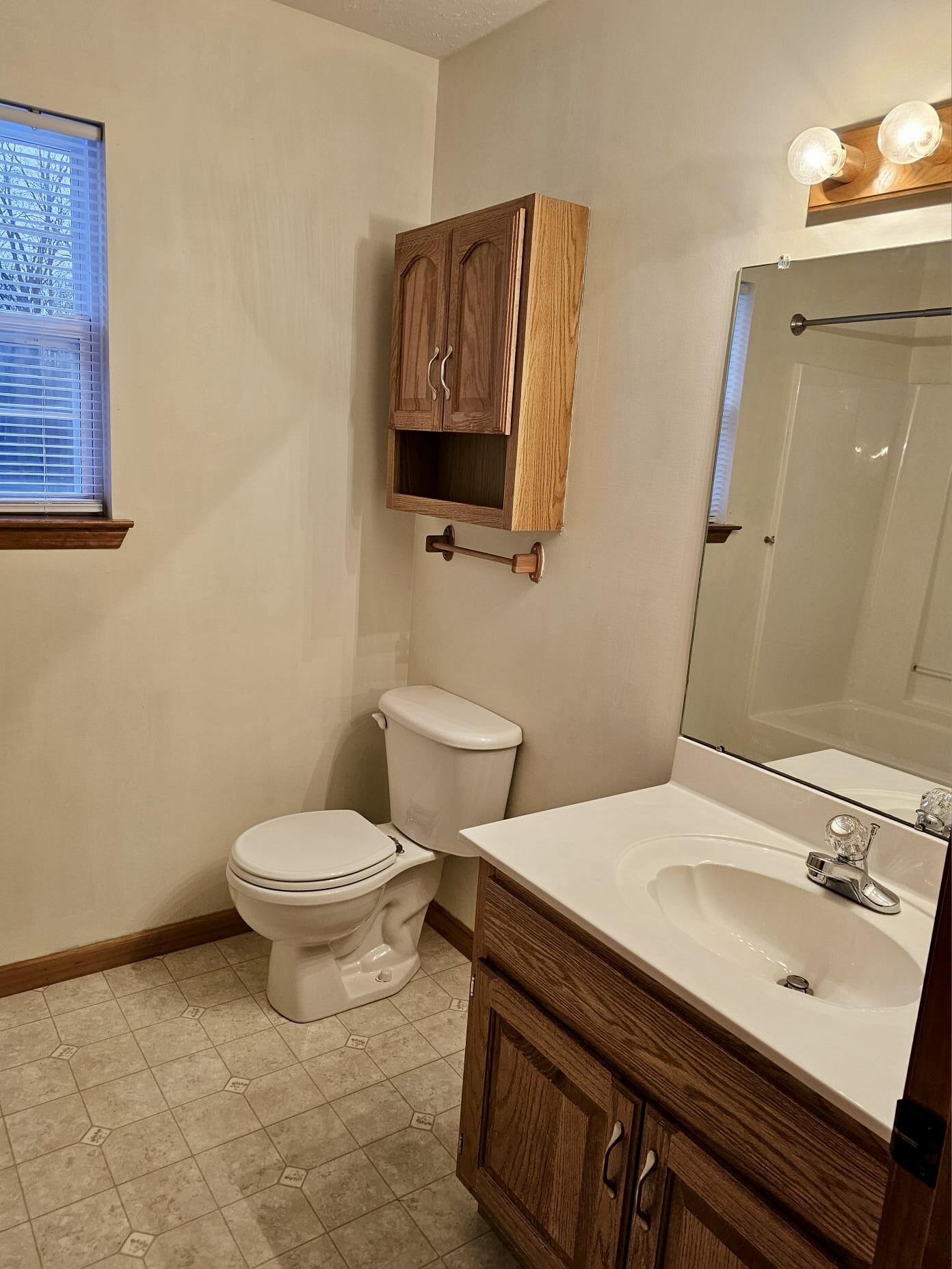 77 Fawn Ln