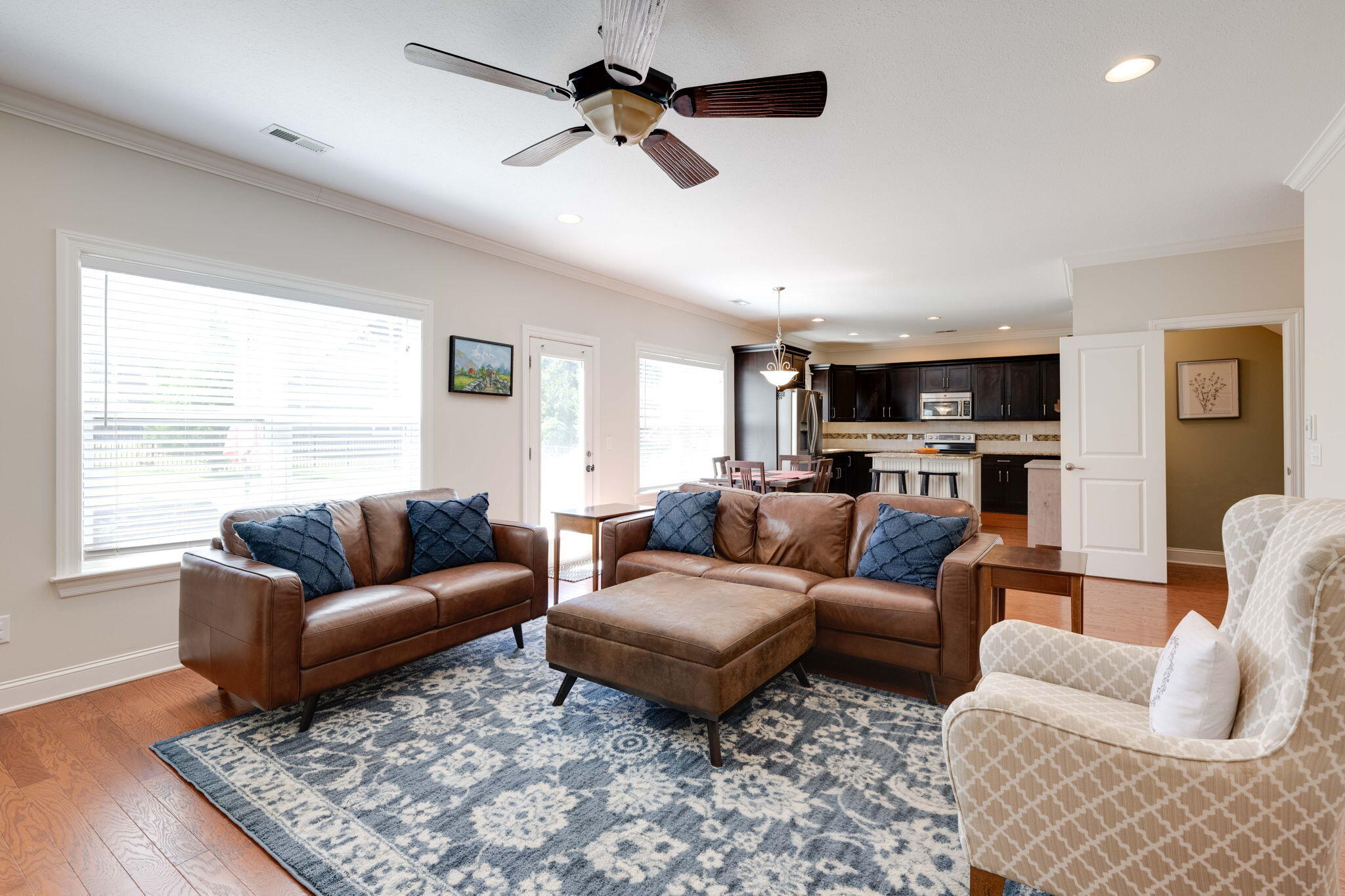 1012 Lynnstone Dr