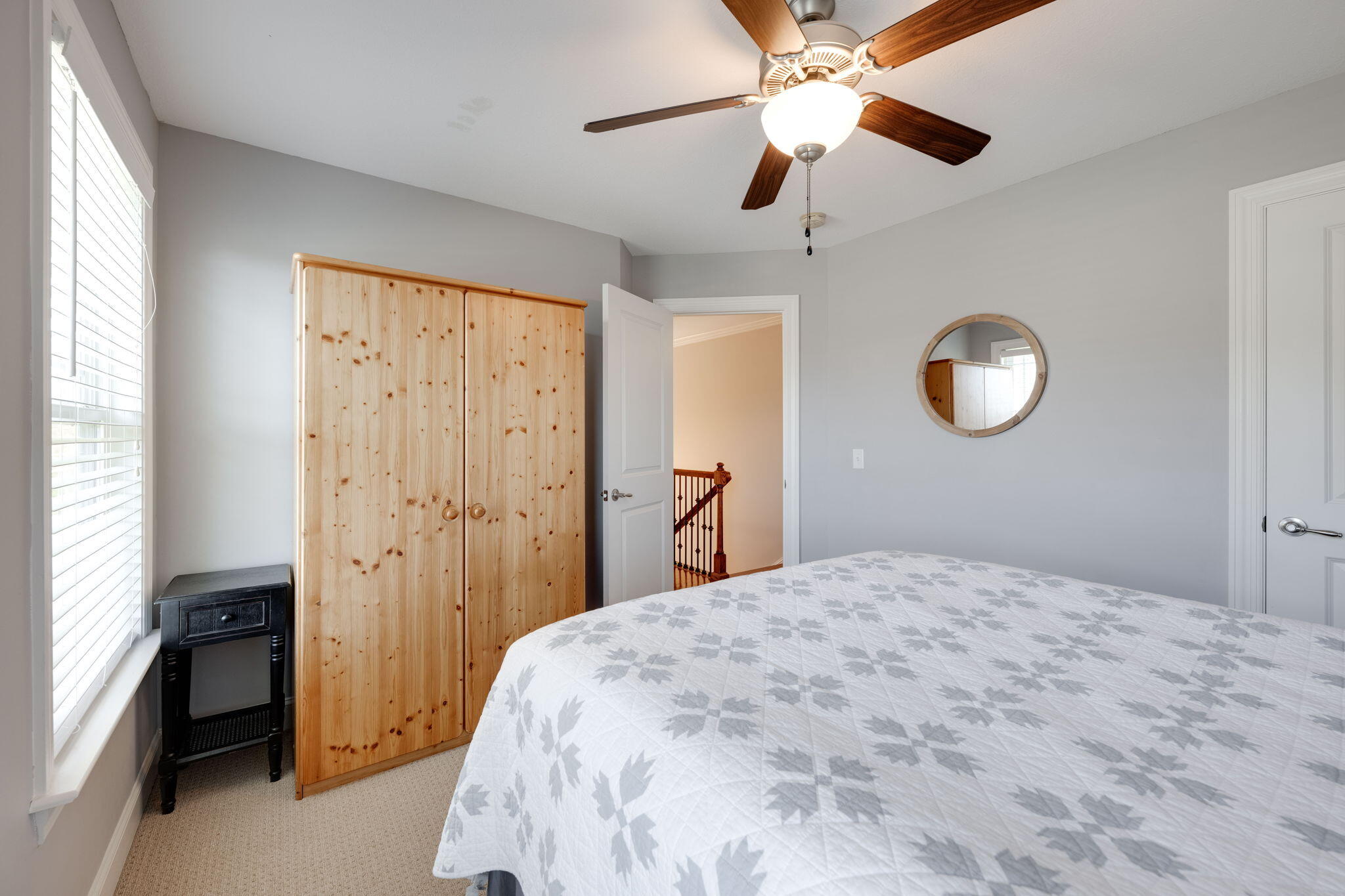 1012 Lynnstone Dr