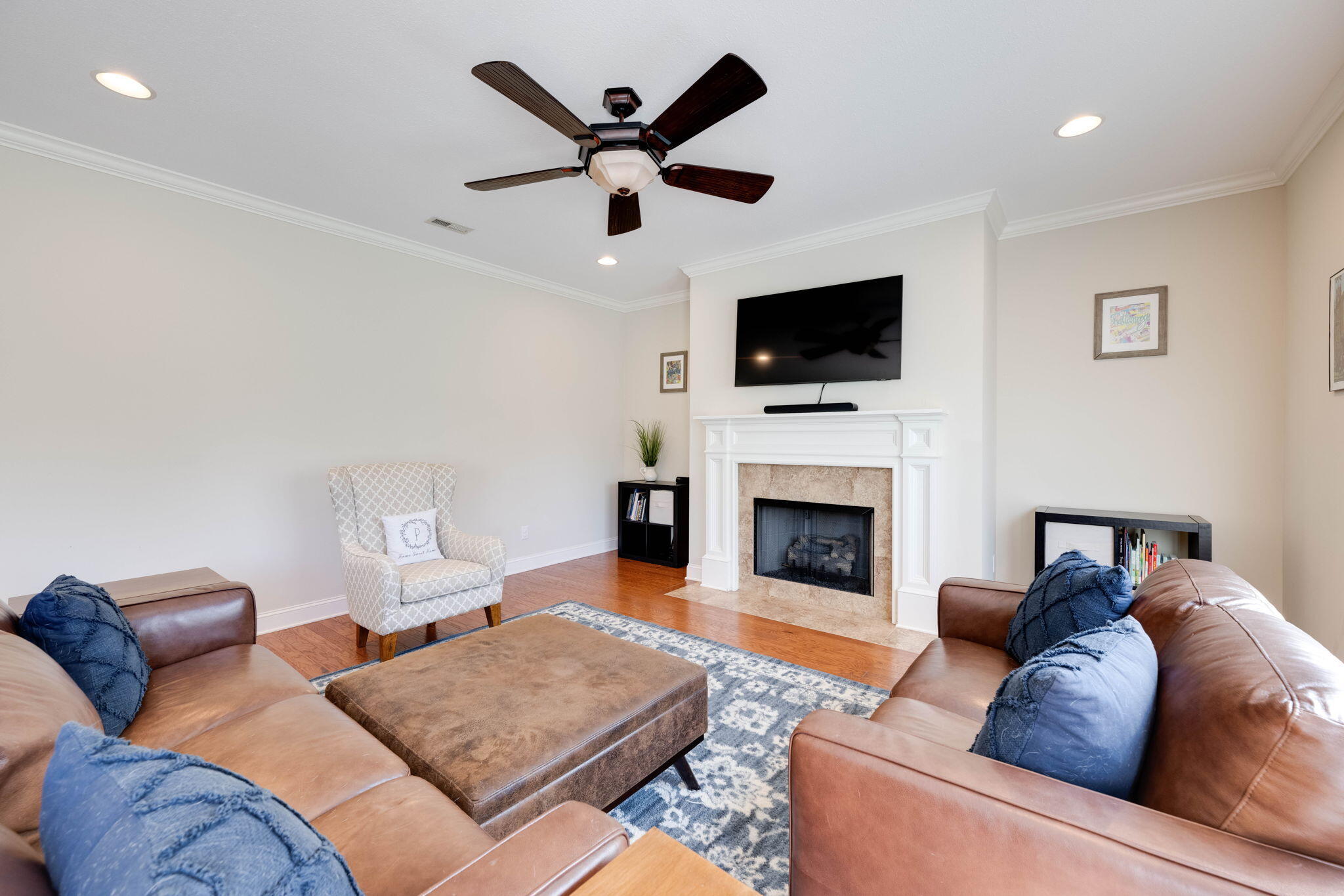 1012 Lynnstone Dr