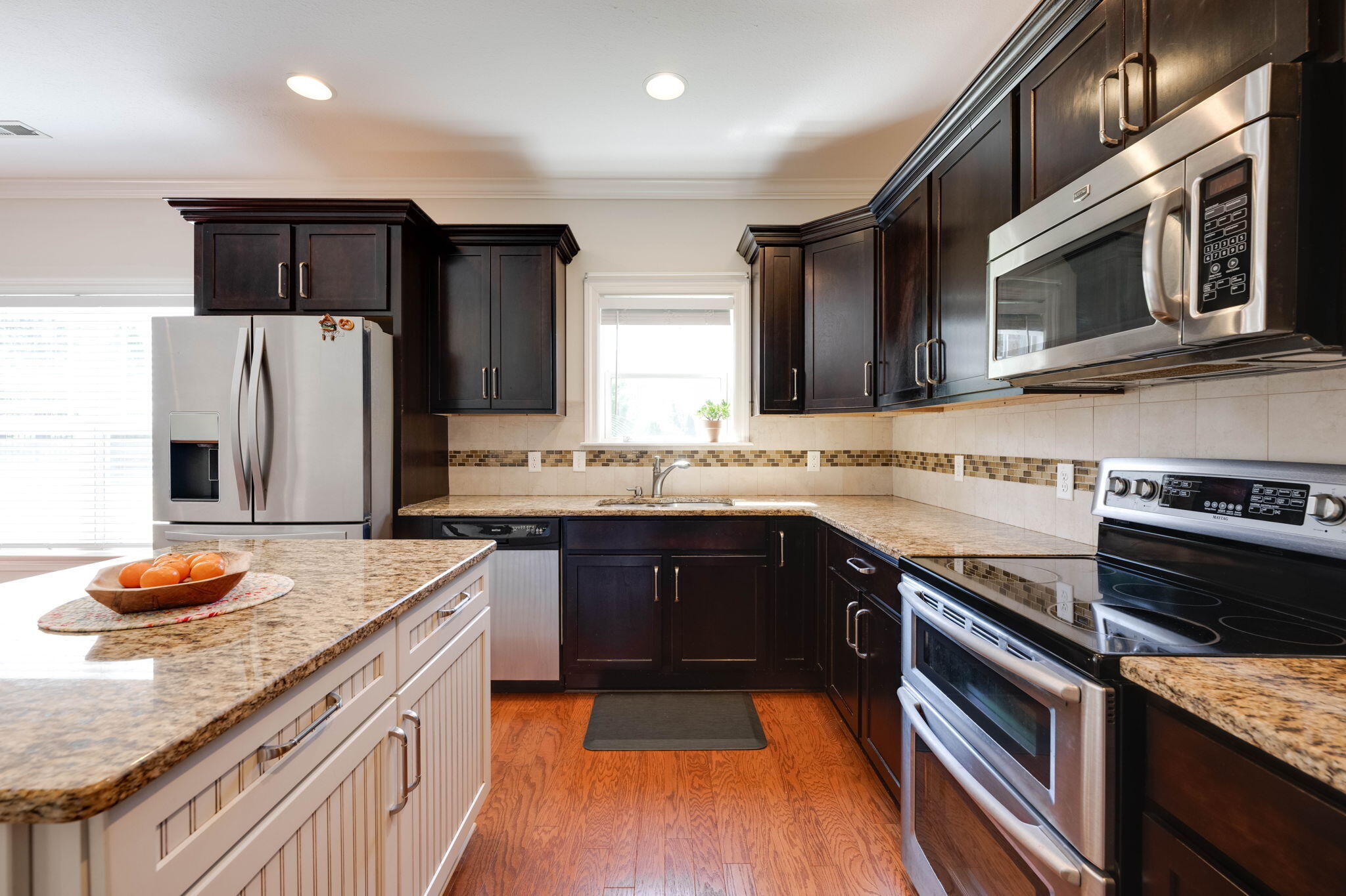 1012 Lynnstone Dr