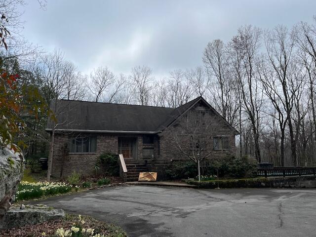 2706 Wilson Avenue, 17,18