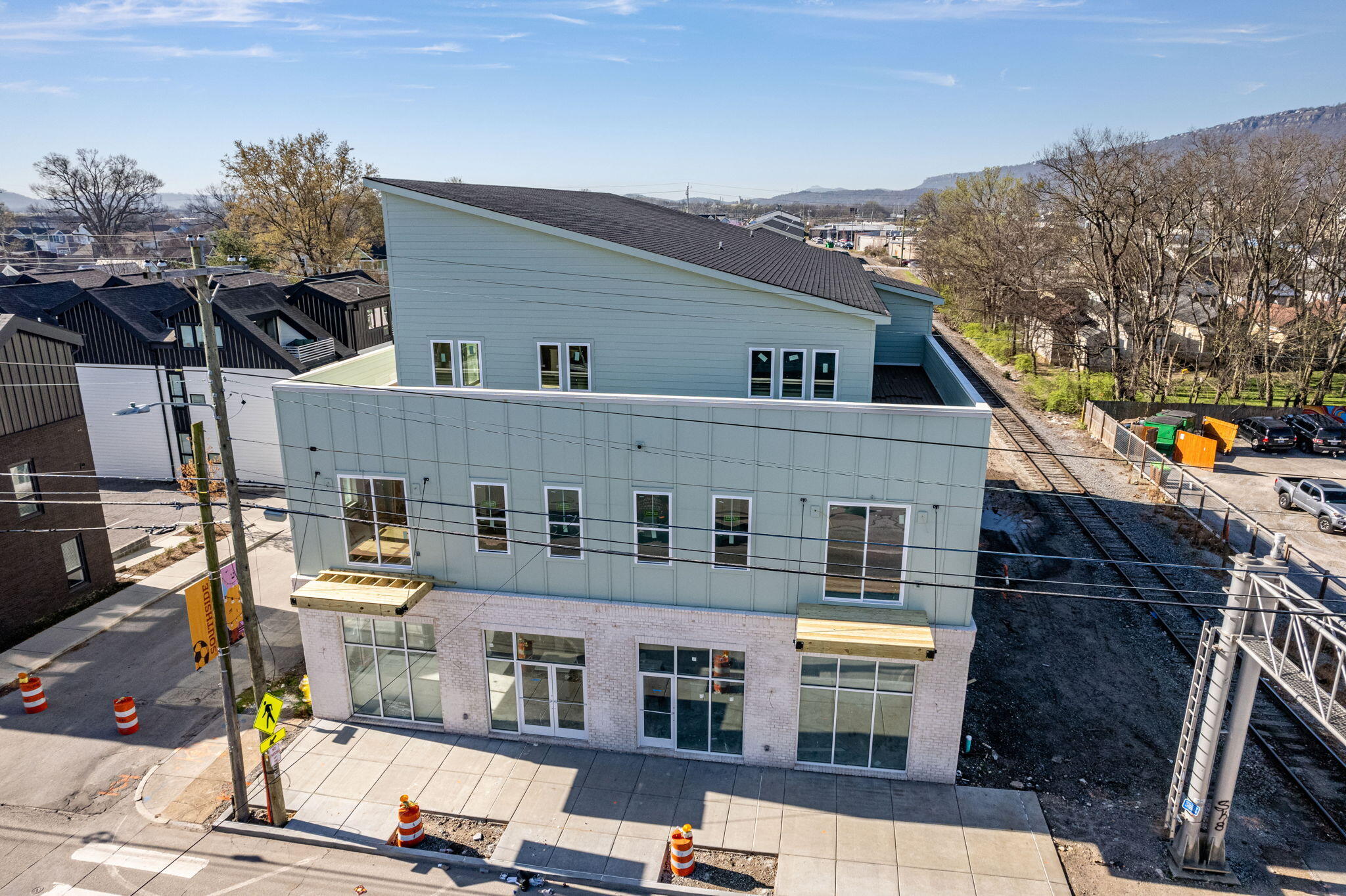 1511 Adams Street, 205