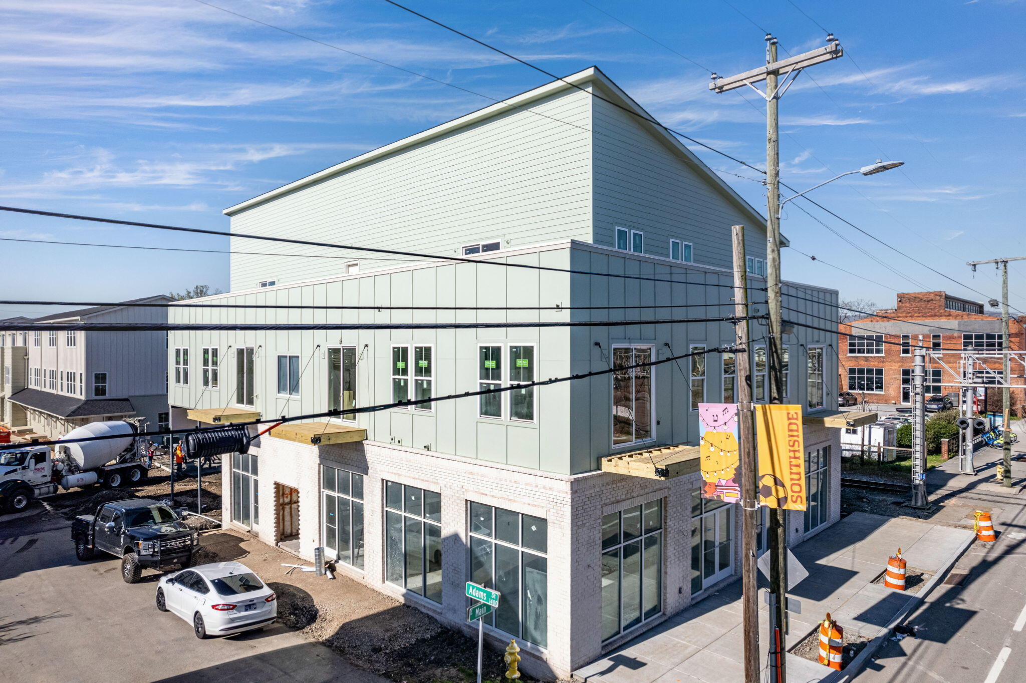 1511 Adams Street, 102