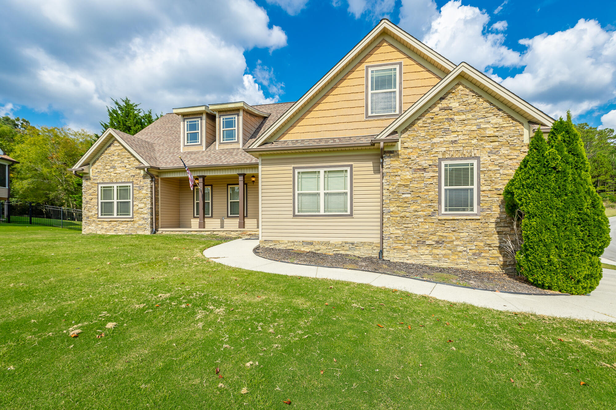 9 Cork Oak Cir
