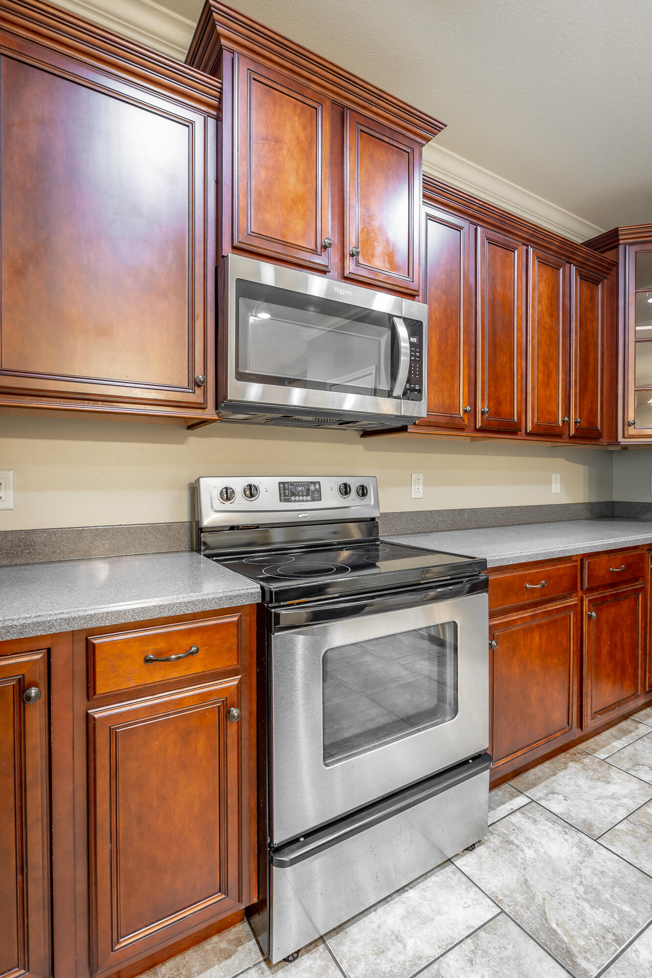 9 Cork Oak Cir