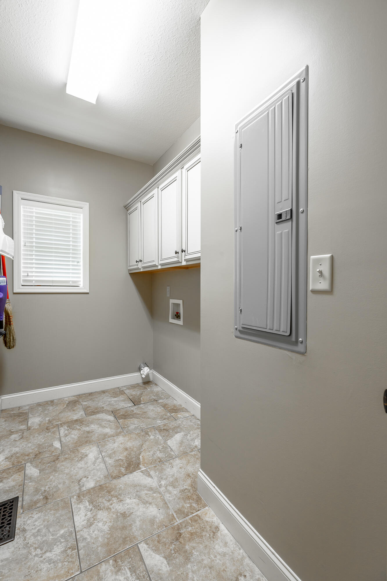 9 Cork Oak Cir
