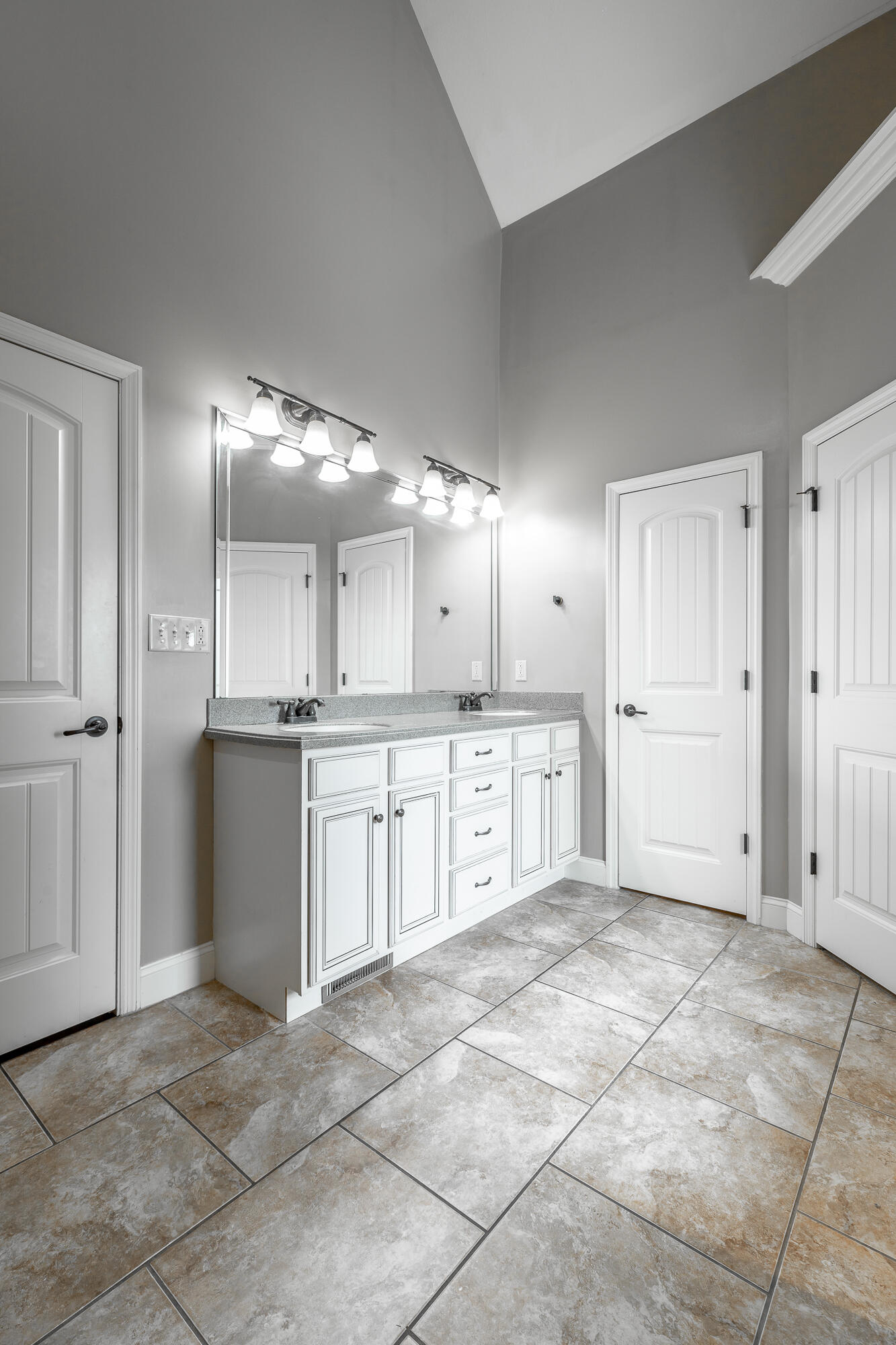 9 Cork Oak Cir