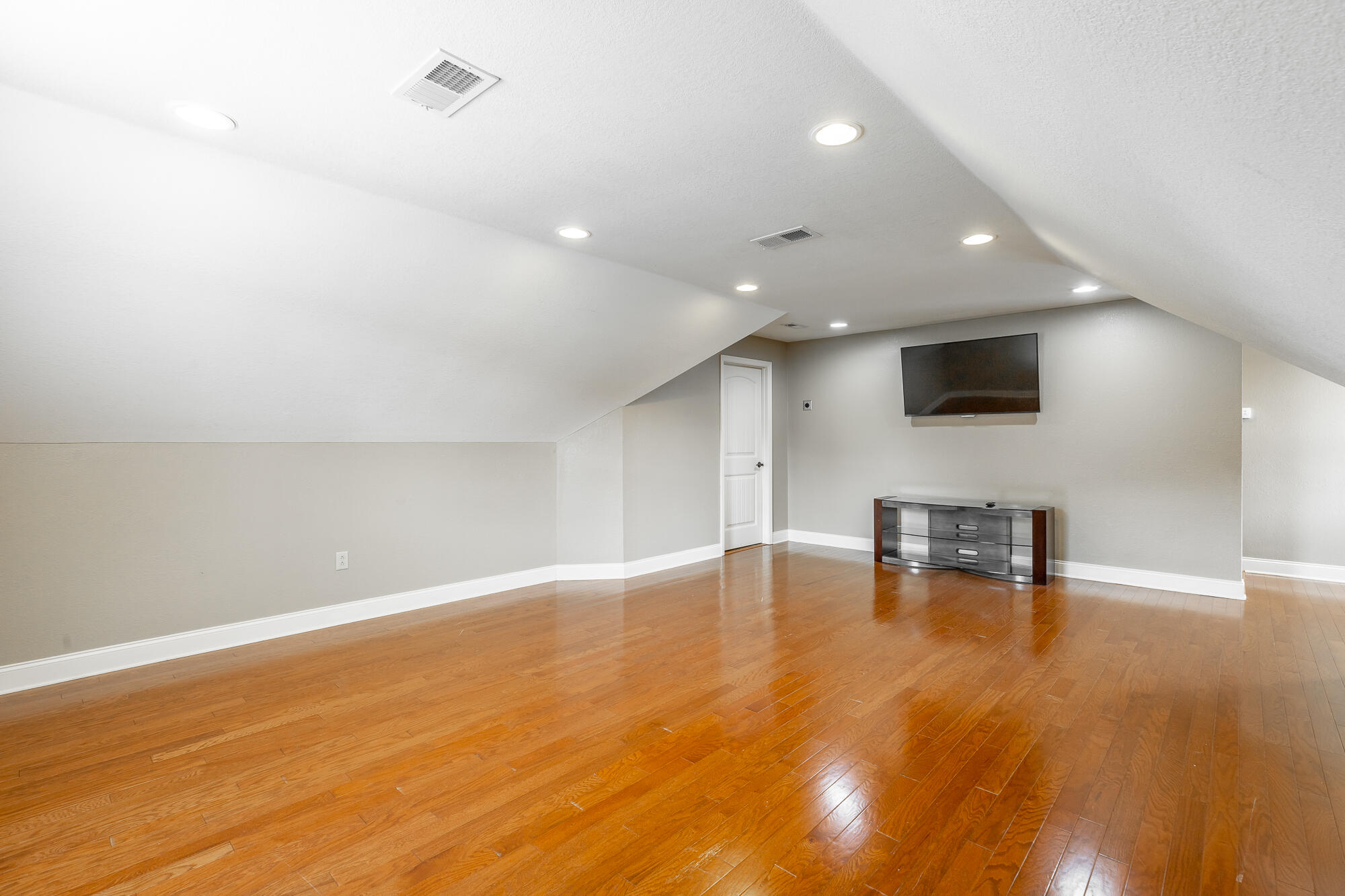 9 Cork Oak Cir