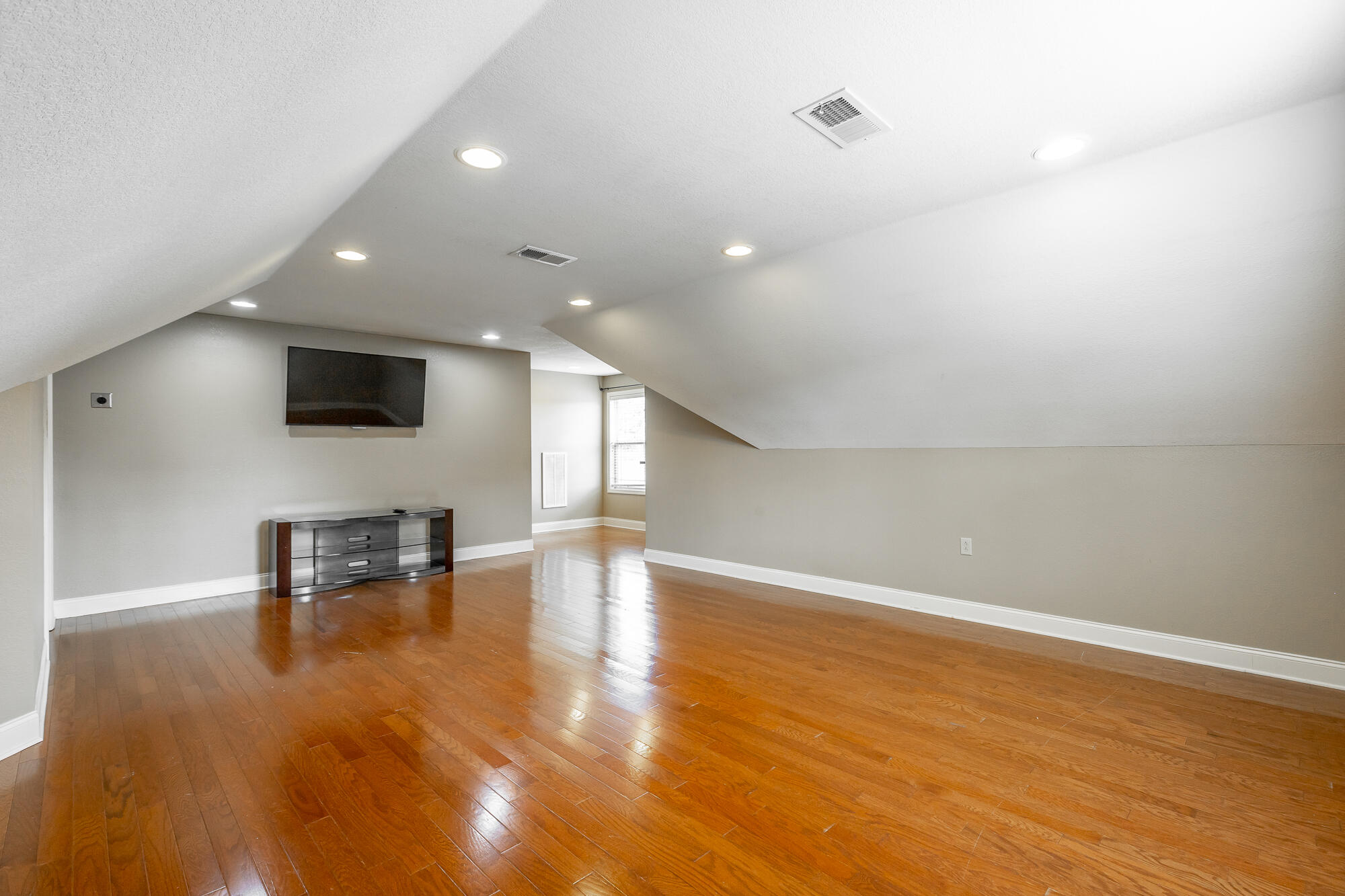 9 Cork Oak Cir