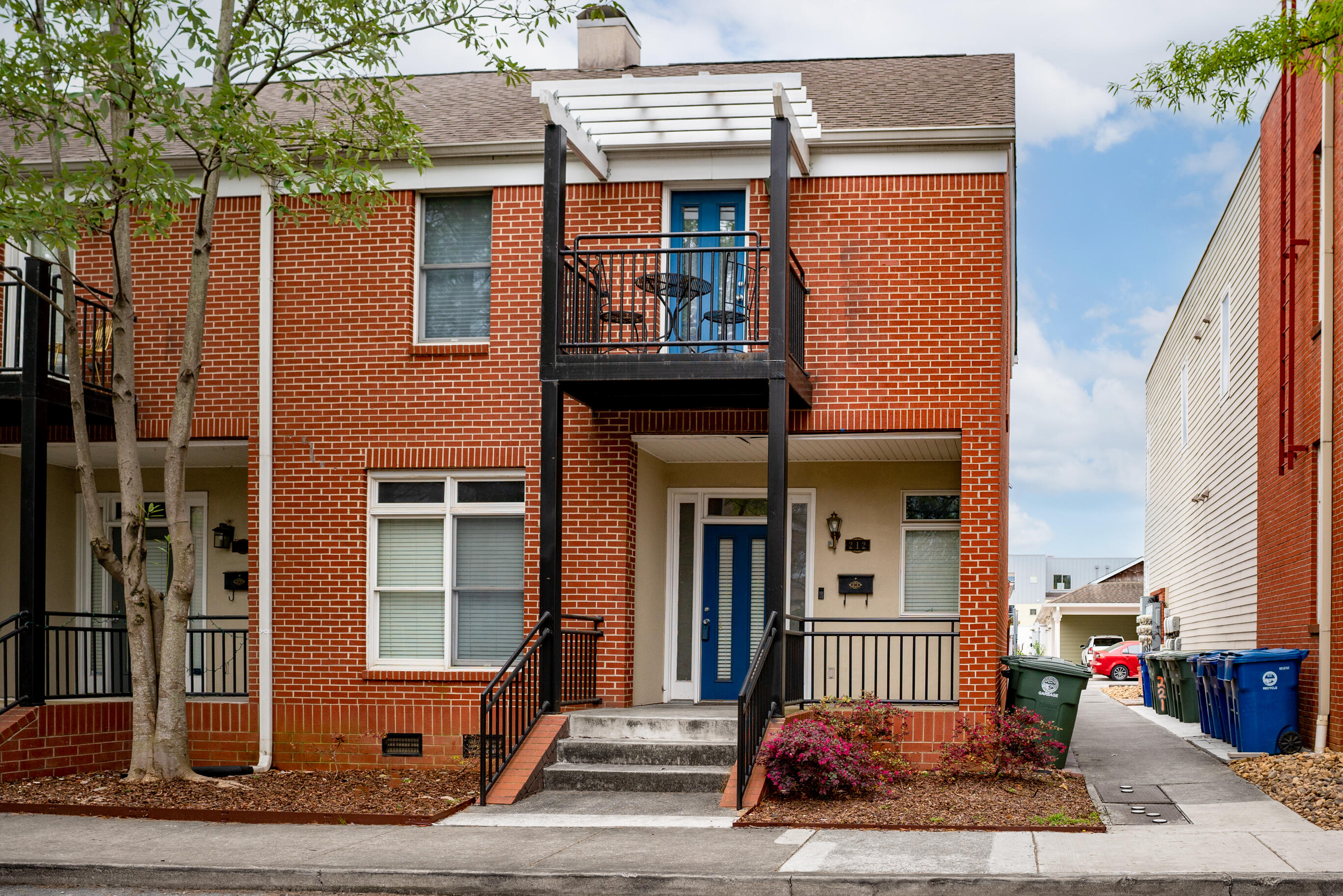 212 W 17th Street