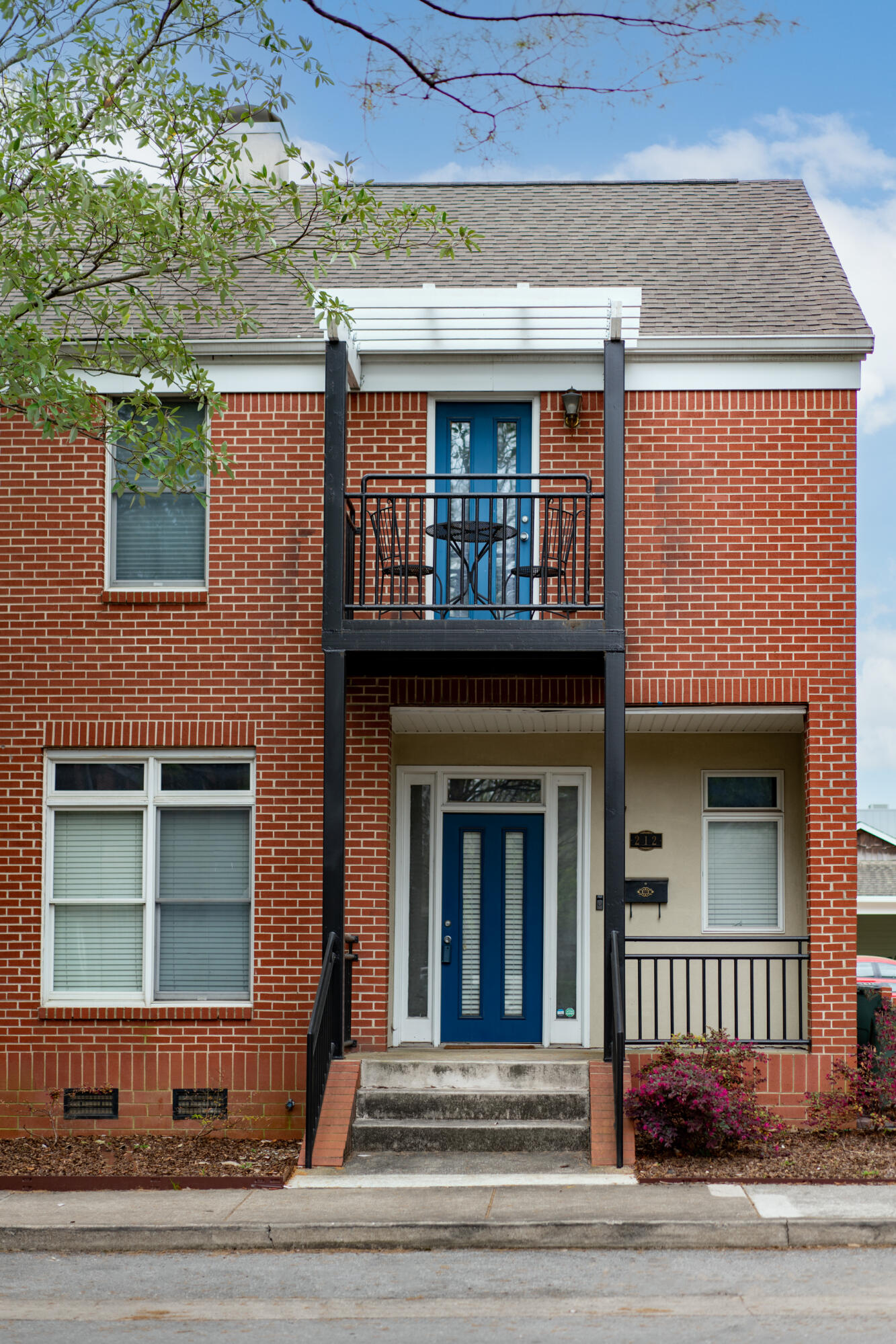 212 W 17th Street