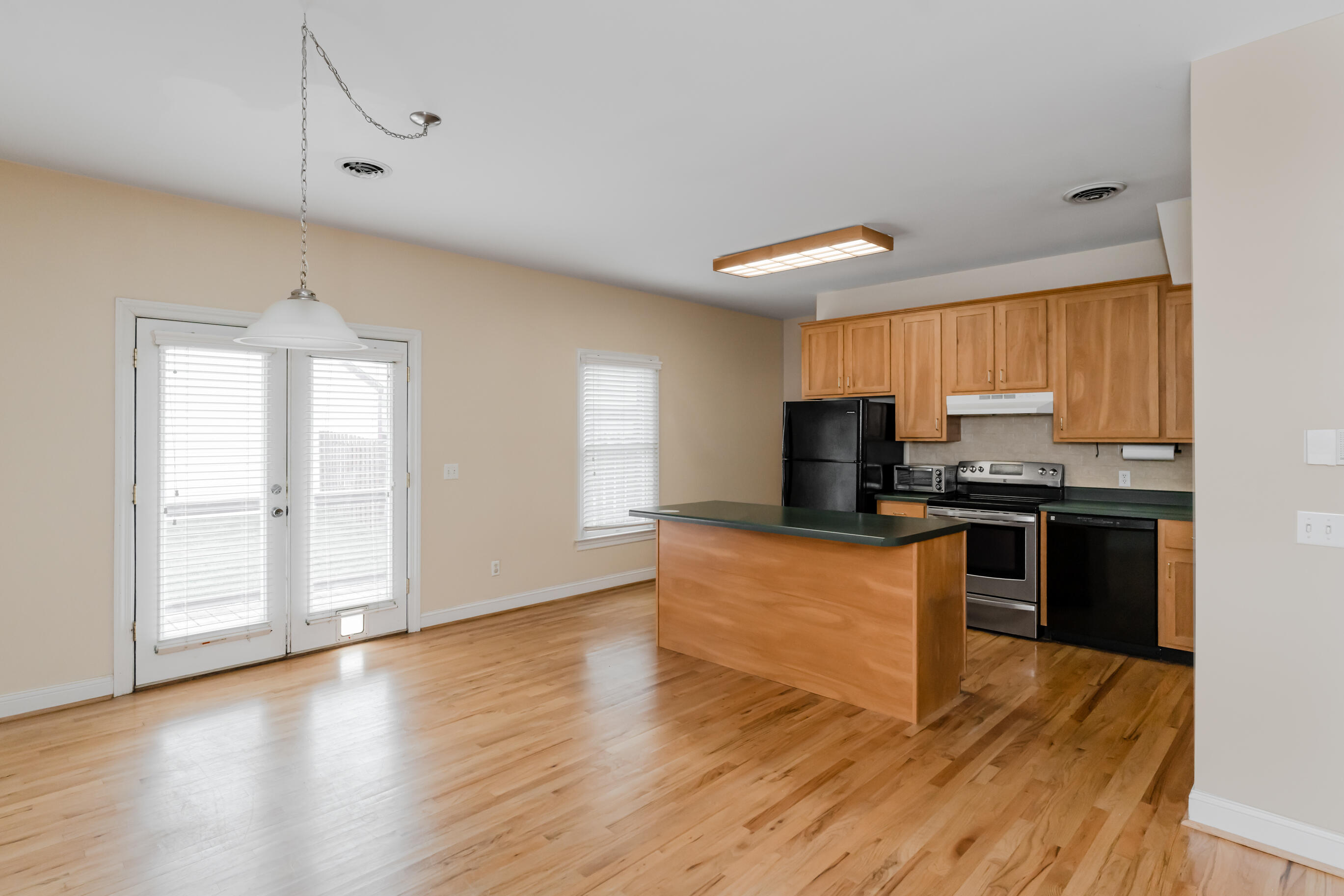 212 W 17th Street
