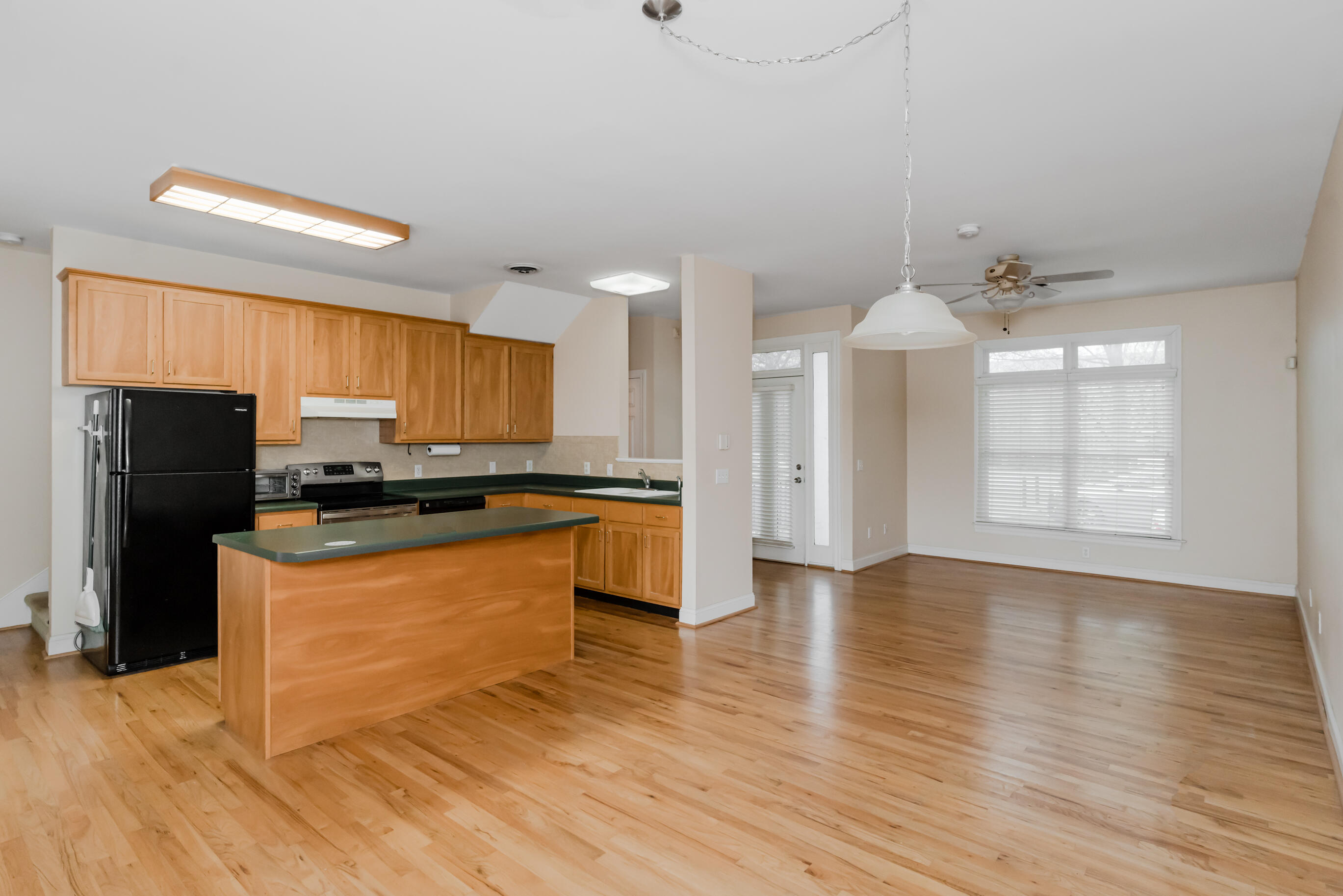 212 W 17th Street