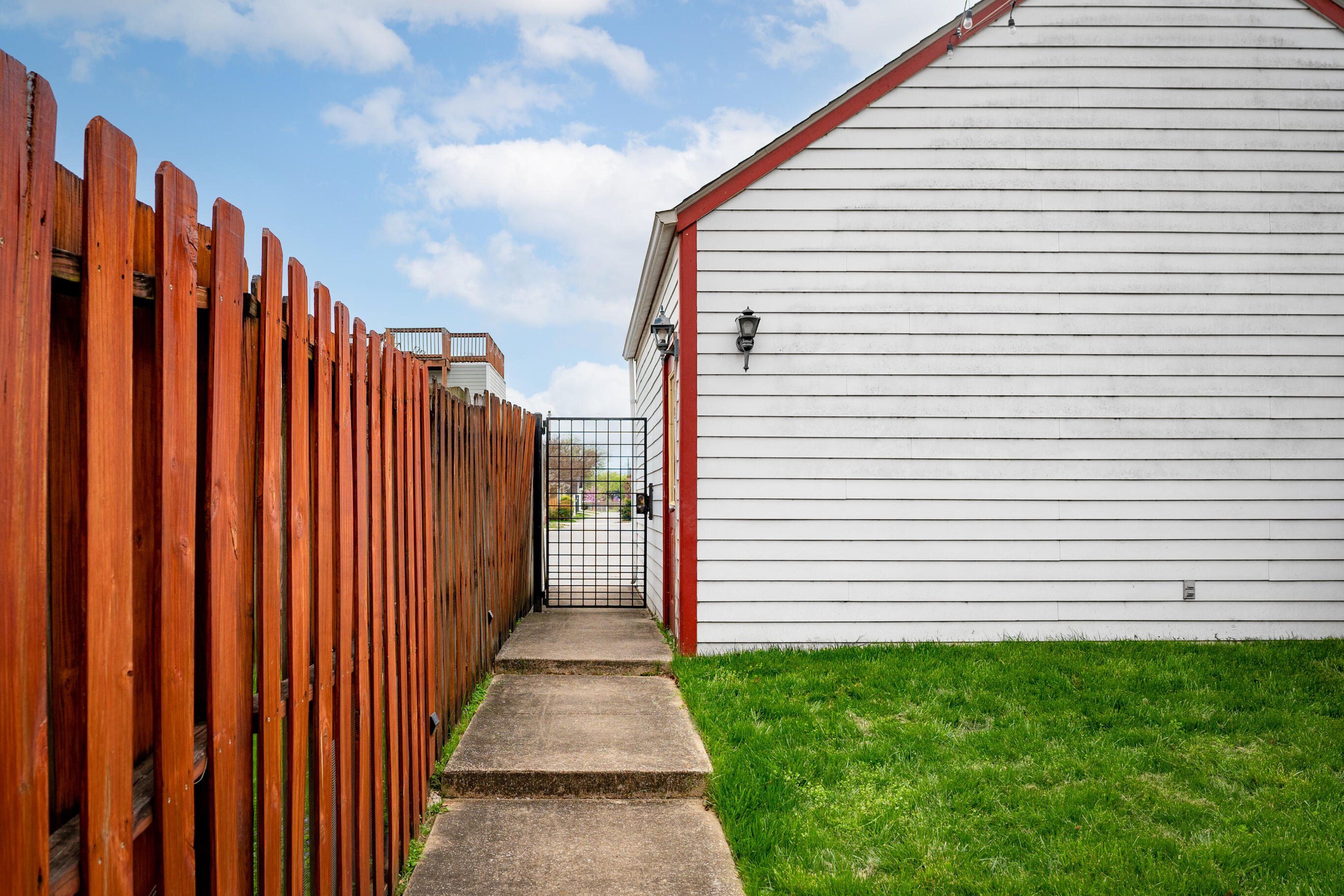 212 W 17th Street