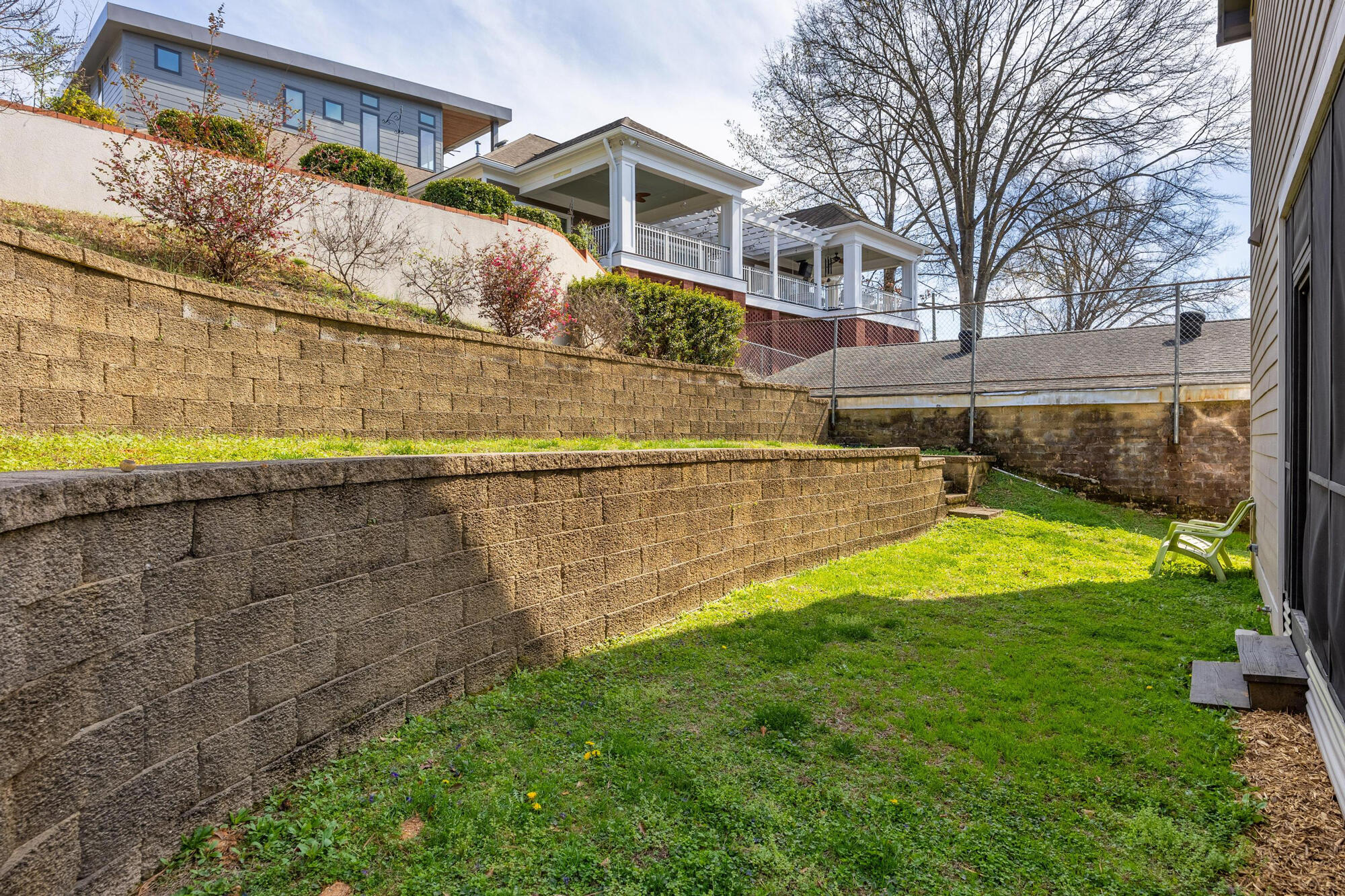 208 Woodland Avenue